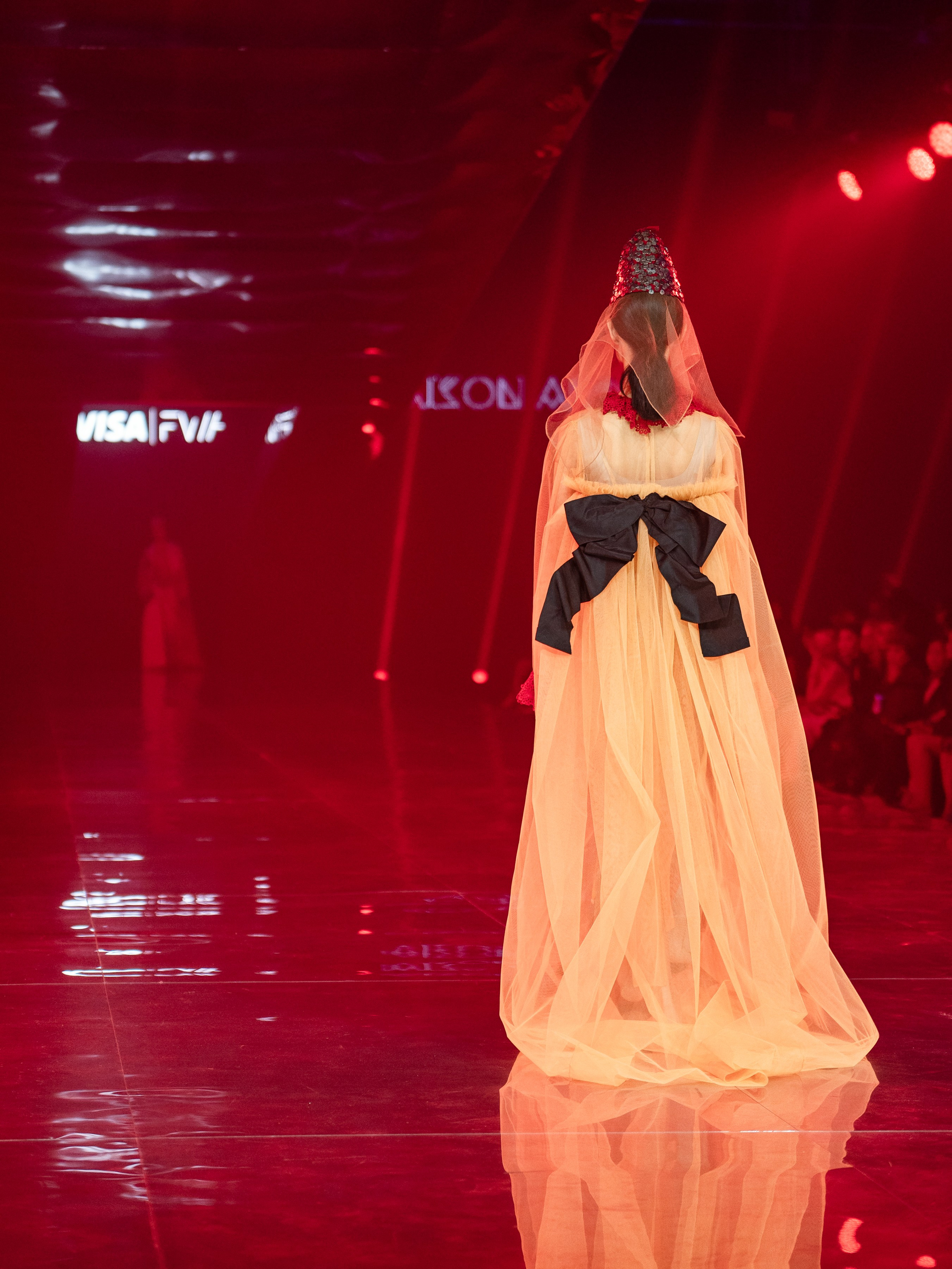 Visa Fashion week Maison Artc. Сайт Алматинского НЮ АРТ, будуар и фэшн фотографа Дениса Карпенко