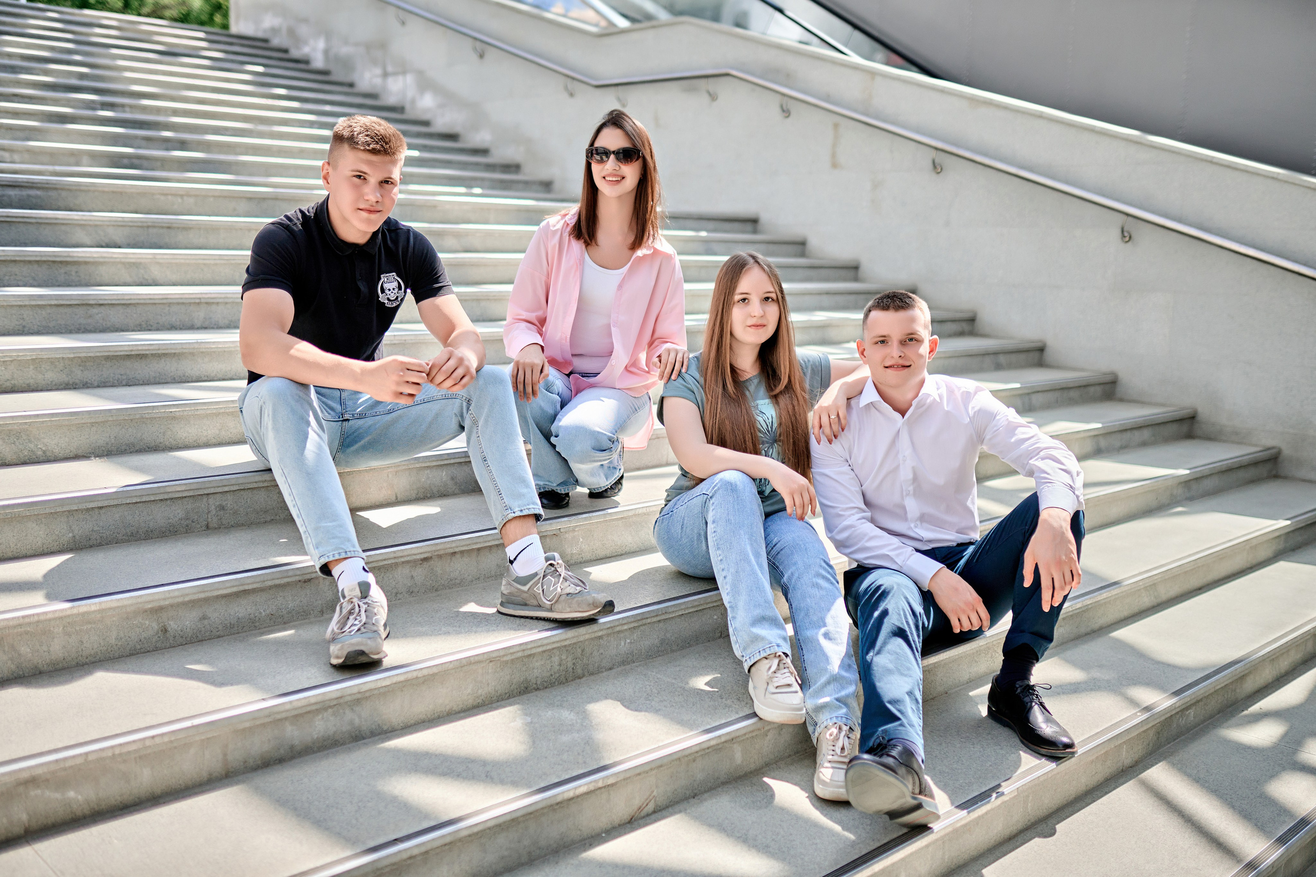 Фотосъёмка в Инновационном культурном центре (ИКЦ) Калуга для выпускных альбомов. Фотограф Меняйло Евгений. Свадьба. Портрет. Репортаж. Семья. Контент