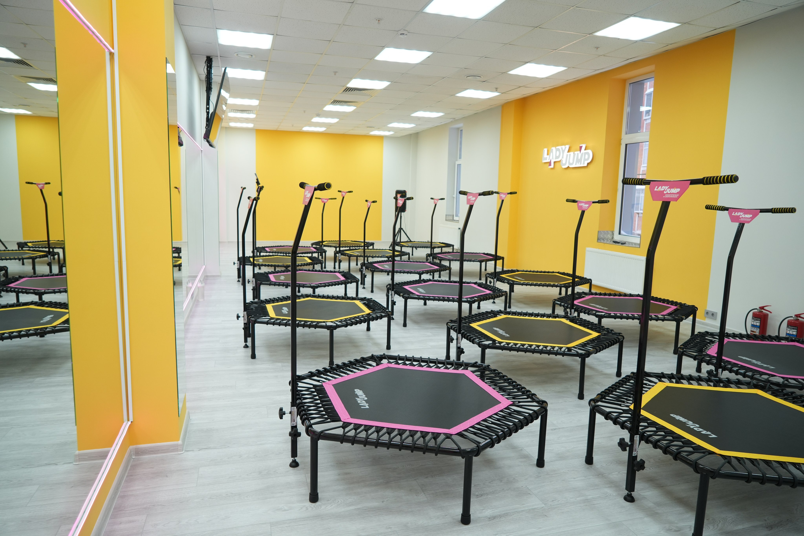 Открытие батутного центра «Lady Jump». Видеограф и Фотограф в Москве