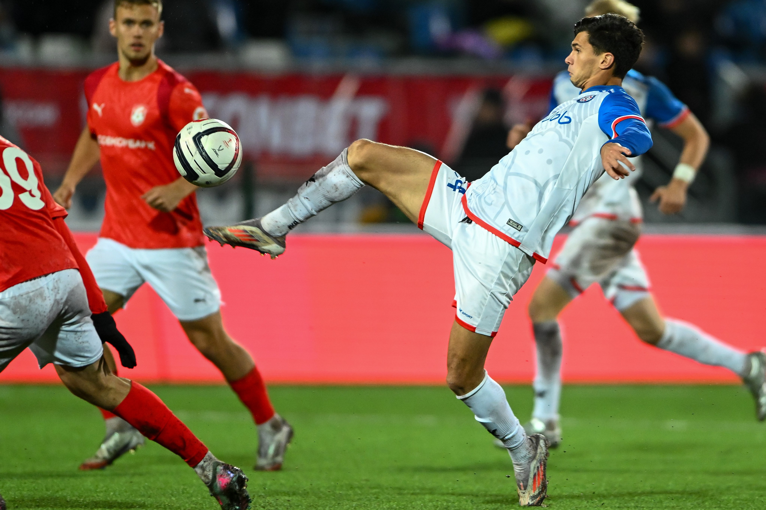 Фотограф на футбол. Спортивный и репортажный фотограф в Казани Вячеслав Сатонин