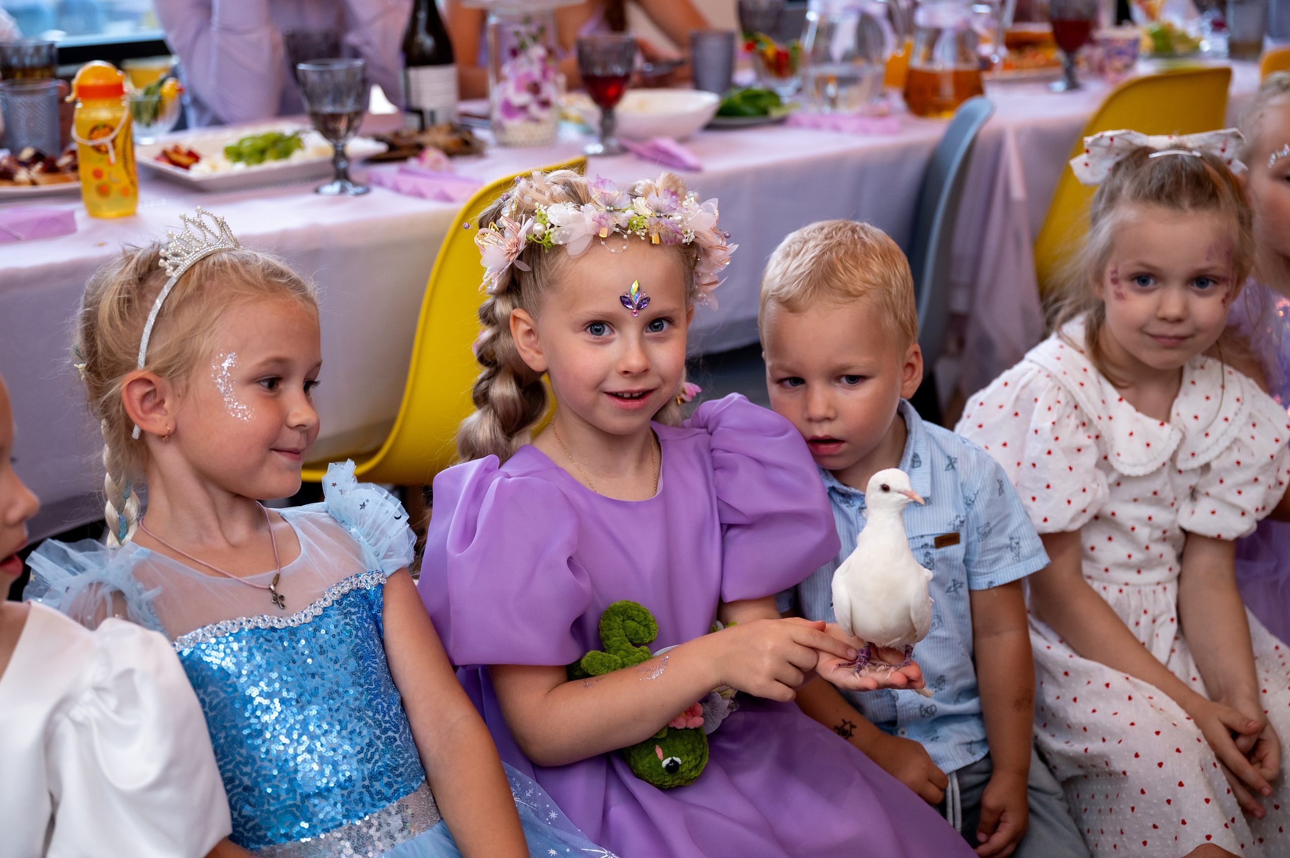 ДР в лофте с фокусником