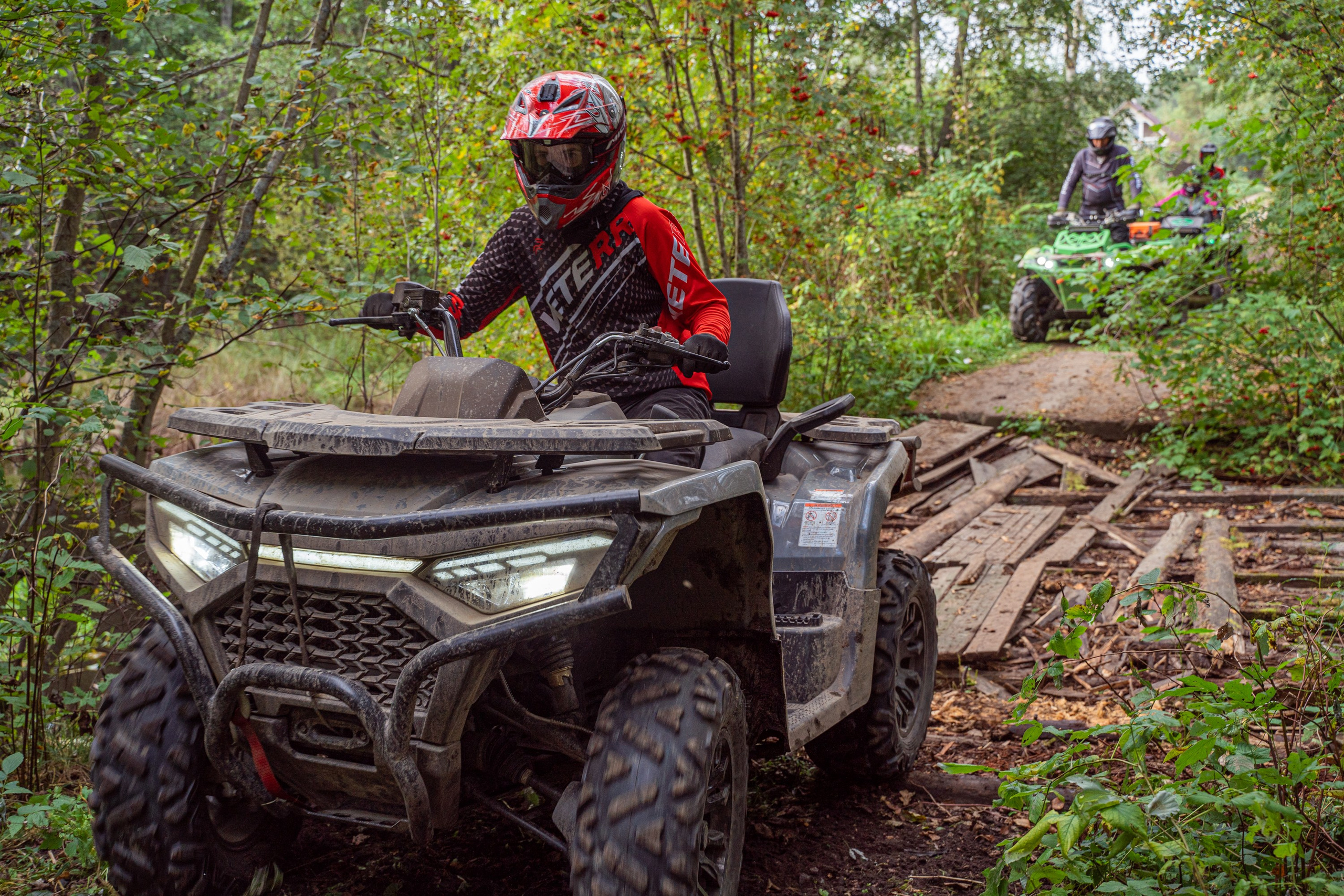 Квадровыезд —спортивный репортаж в Ленинградской области. Свадебный, семейный, портретный, репортажный фотограф в Санкт-Петербурге