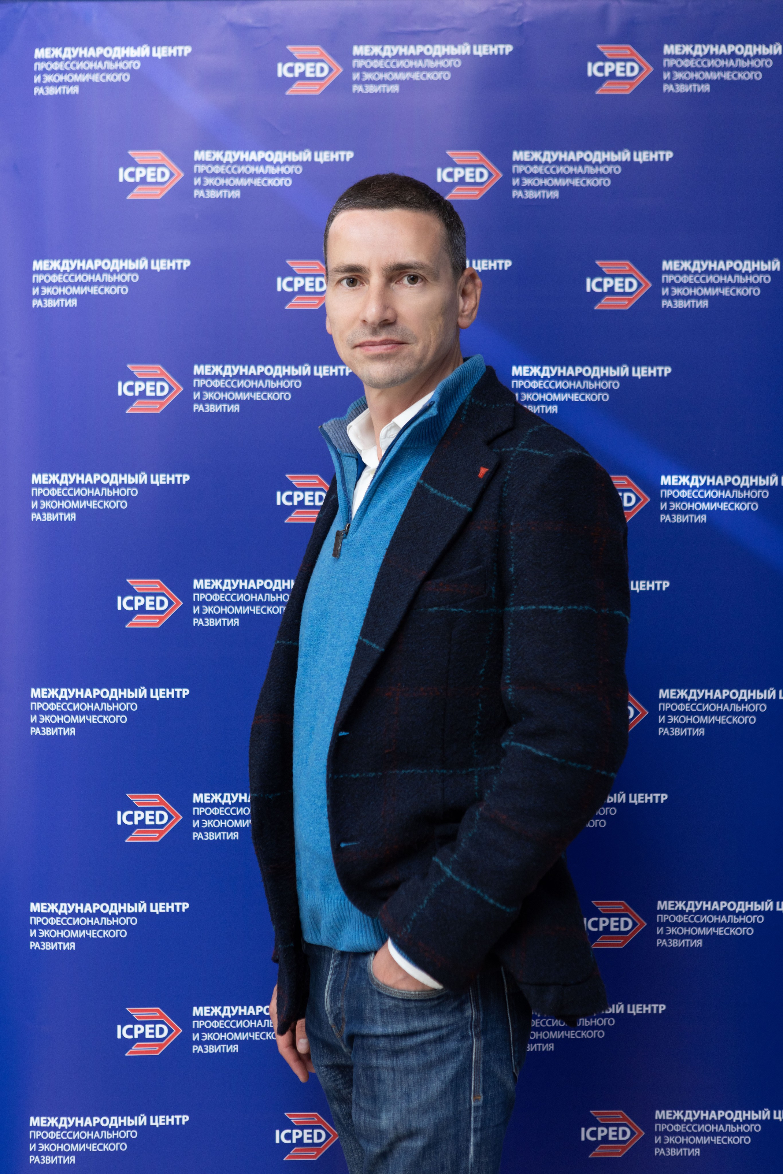 Конференция — земельно-имущественные отношения. Рекламный, предметный, репортажный, семейный фотограф и художник в Москве