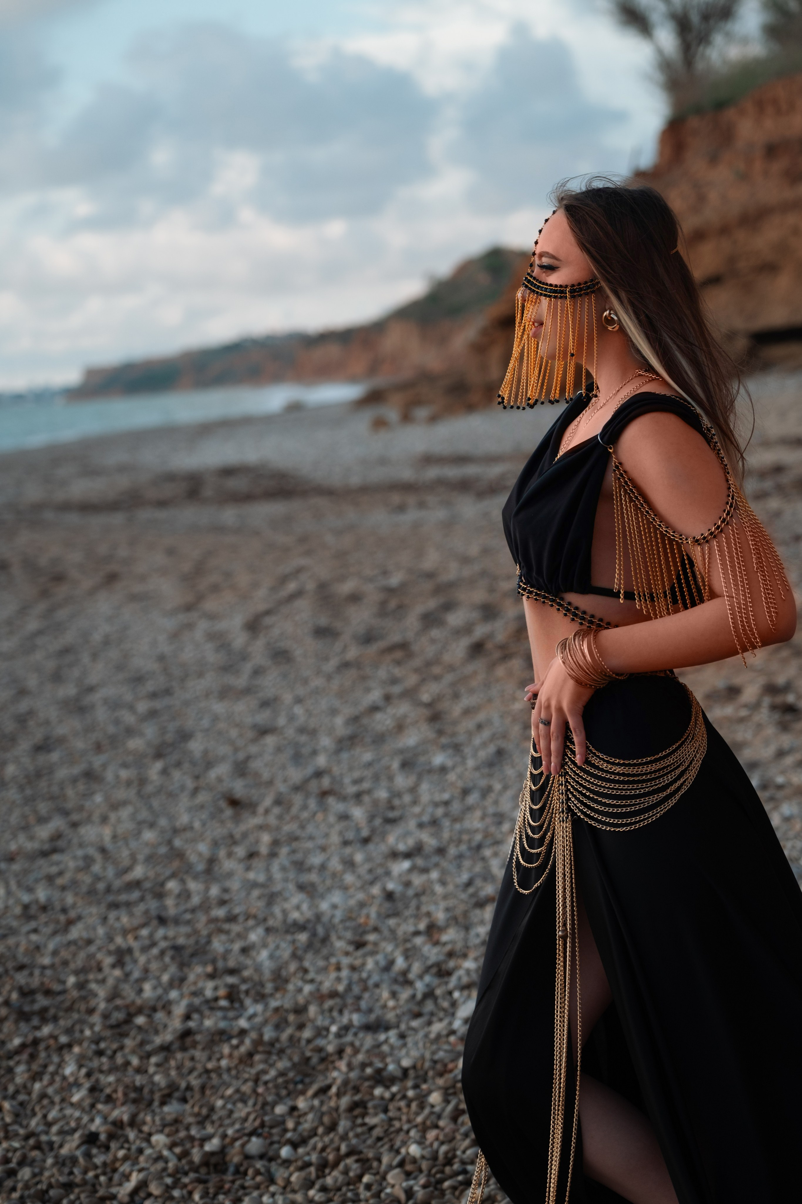 Фотосессия у моря, арабская эстетика. Профессиональная фотосъемка в Крыму. Натуральные эмоции и живые кадры. Забронируйте дату прямо сейчас!