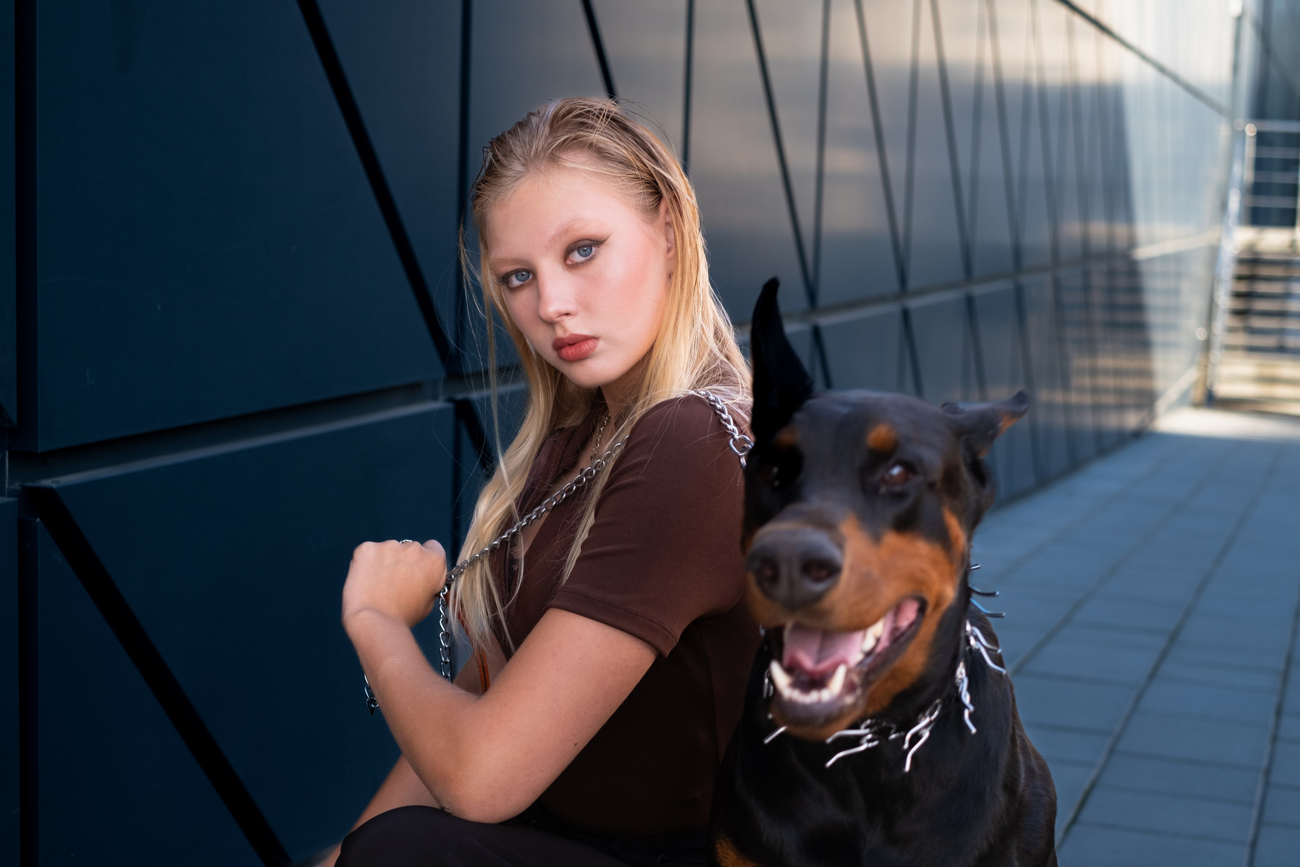 Фотосессия с Доберманом. Профессиональная фотосъемка в Крыму. Натуральные эмоции и живые кадры. Забронируйте дату прямо сейчас!