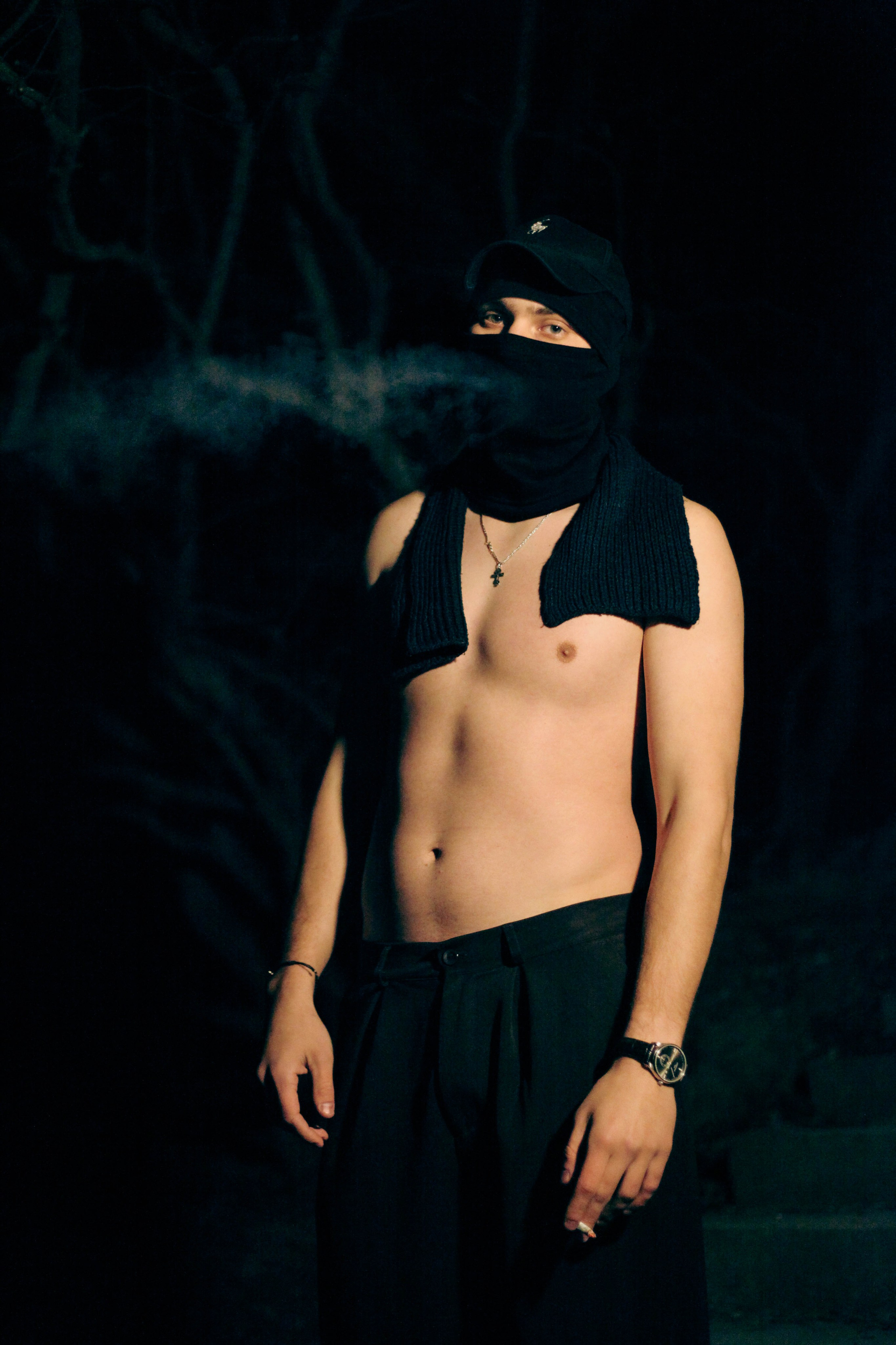 «Затянутая тишина: воспоминания прошлой жизни». Уличный фотограф Города N