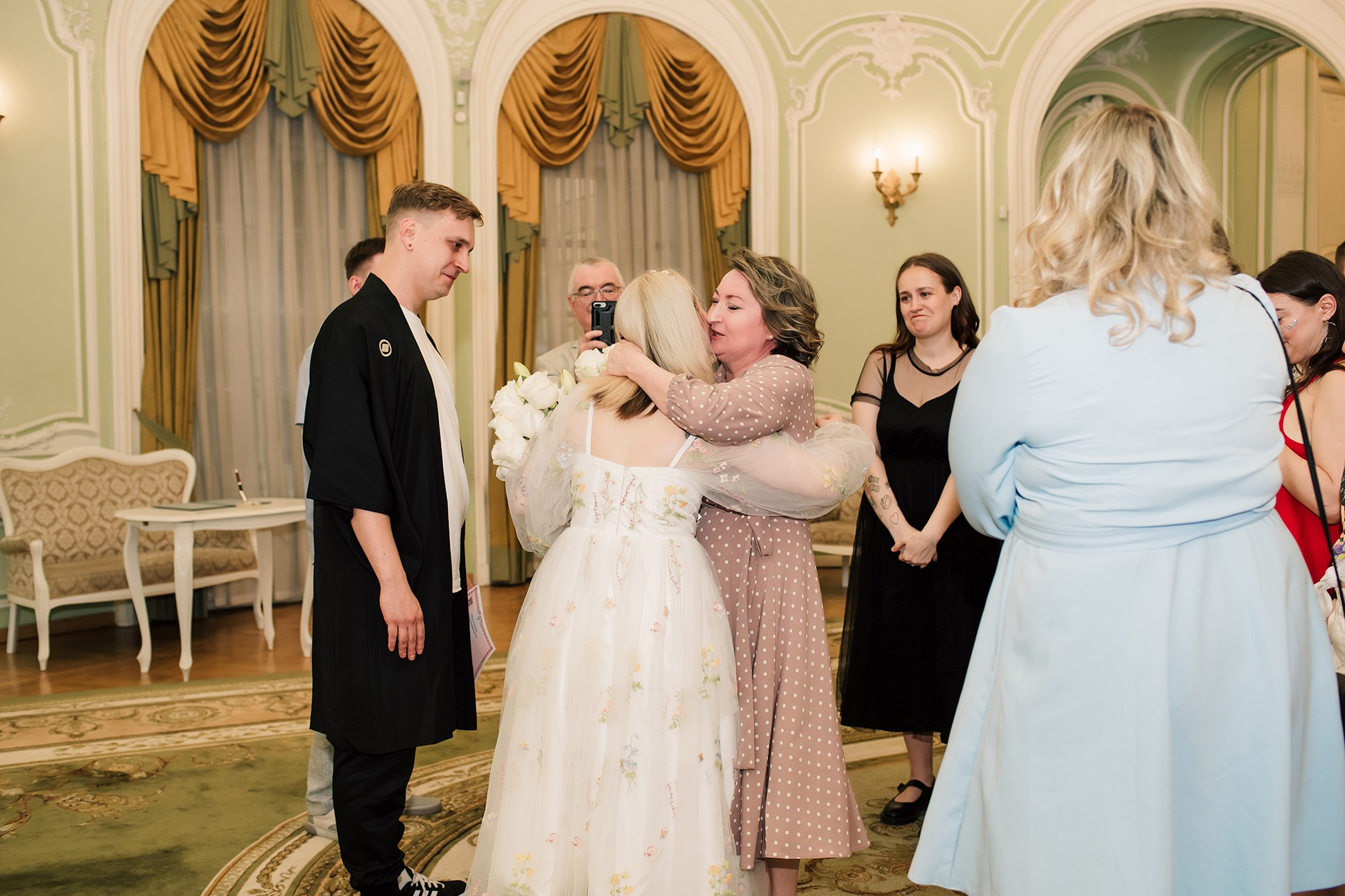 Настя и Артем. Секретный сад. Семейный и Свадебный фотограф. Санкт-Петербург. Пушкин