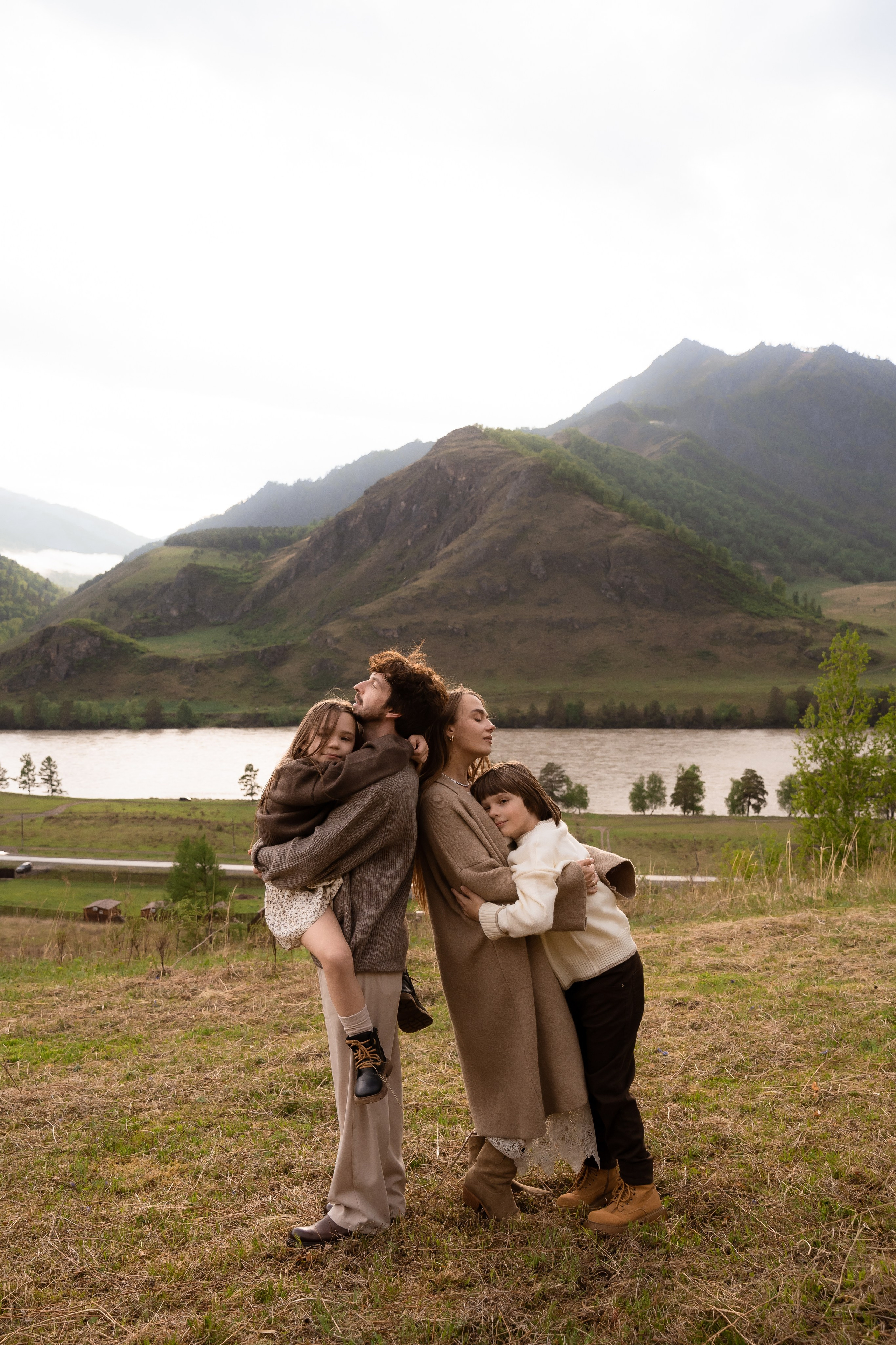 Сережа, Надя, Аня, Арсений. Свадебный фотограф в Воронеже Дарья Володарская
