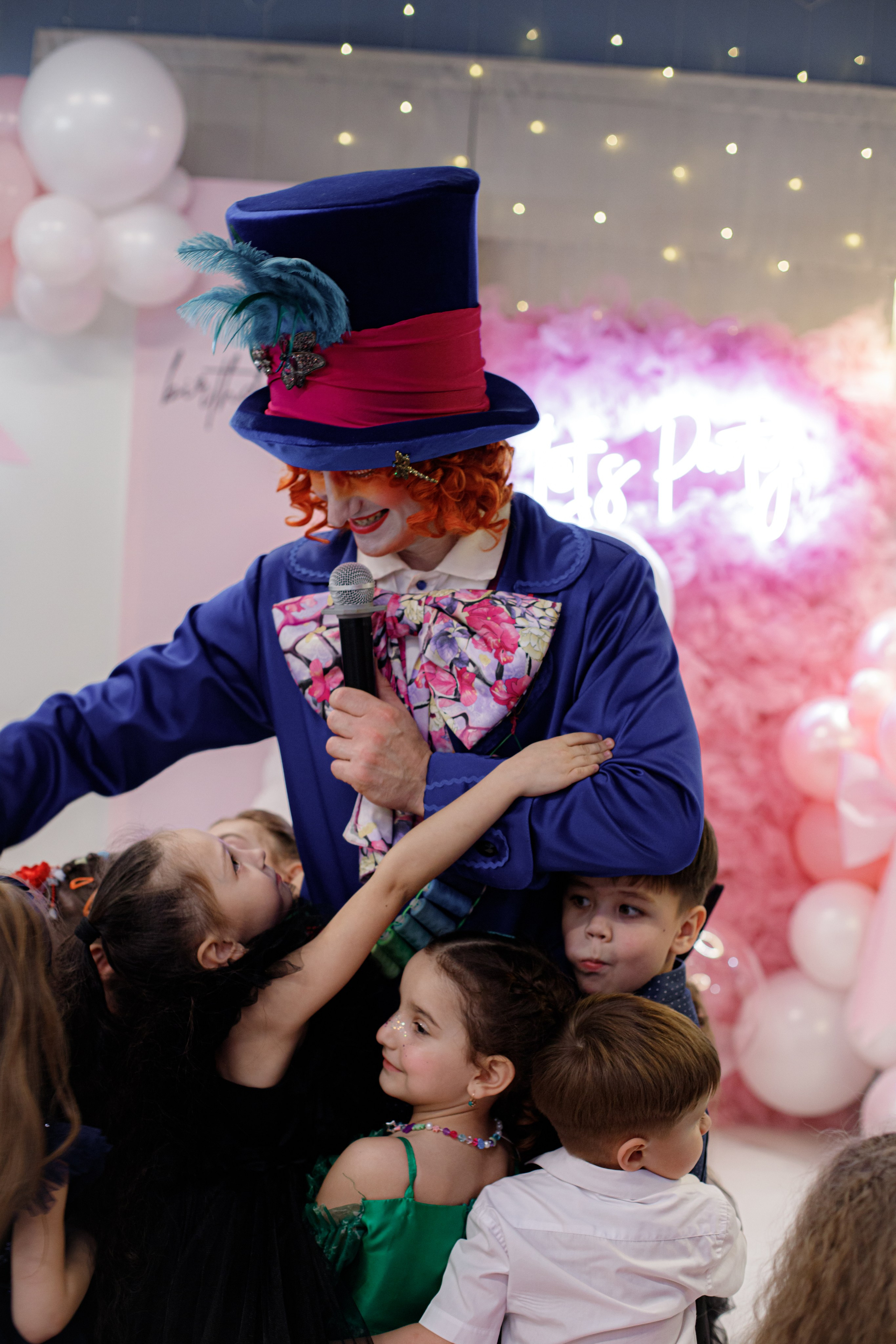 ASIA'S BIRTHDAY PARTY. Photokarish