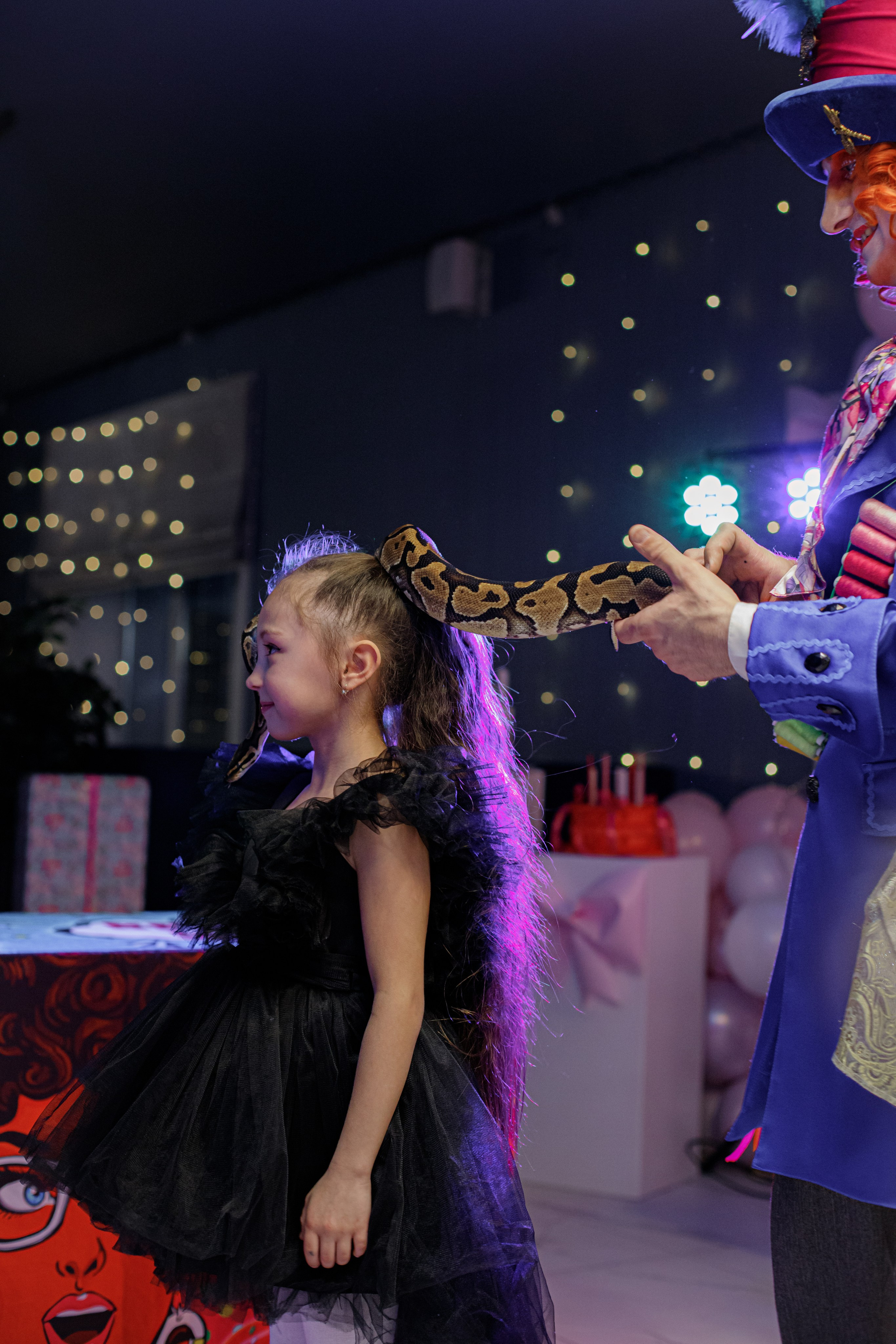 ASIA'S BIRTHDAY PARTY. Photokarish