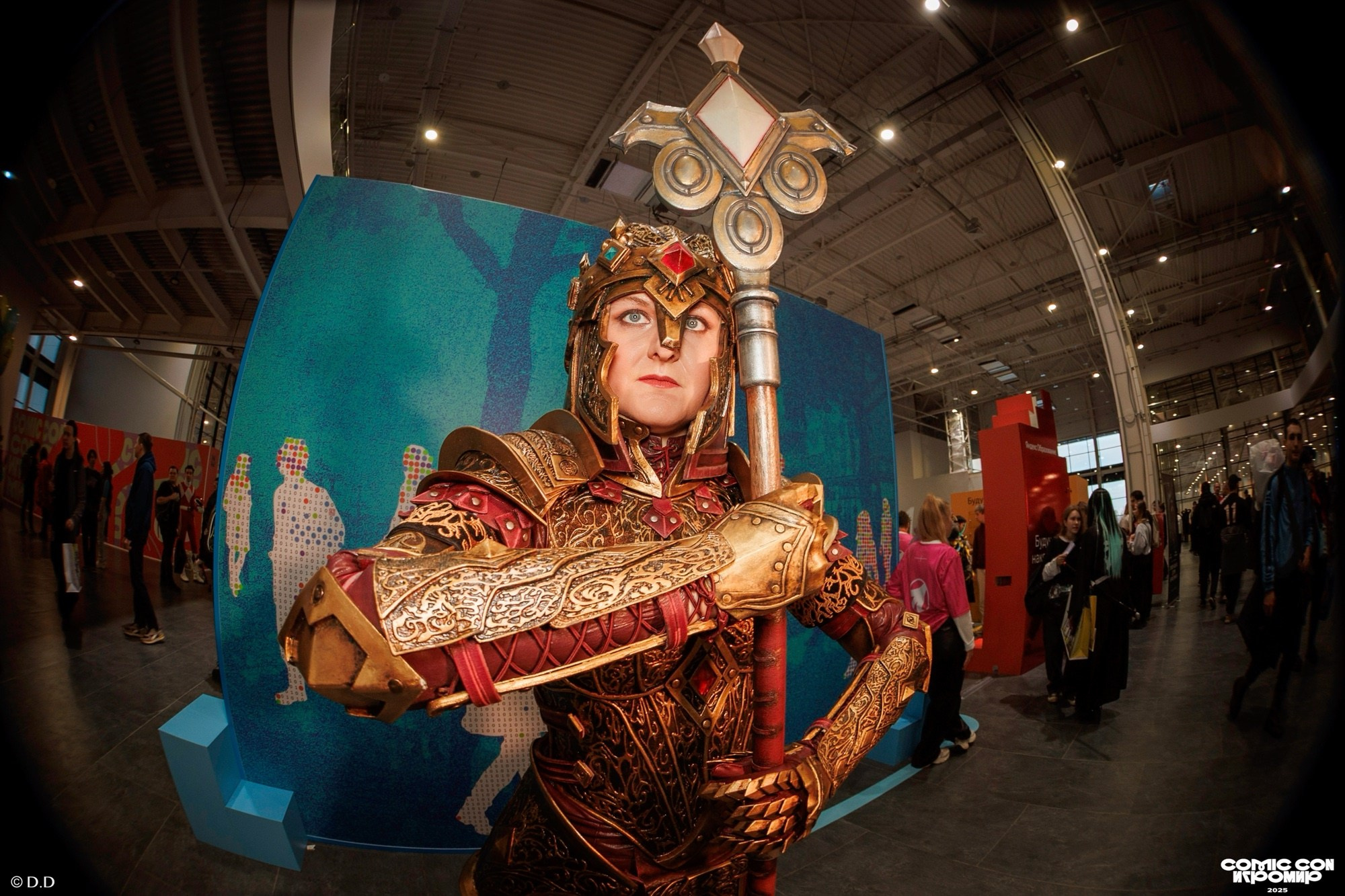 Comic Con Игромир 2025. Различные мероприятия и просто фотографии людей