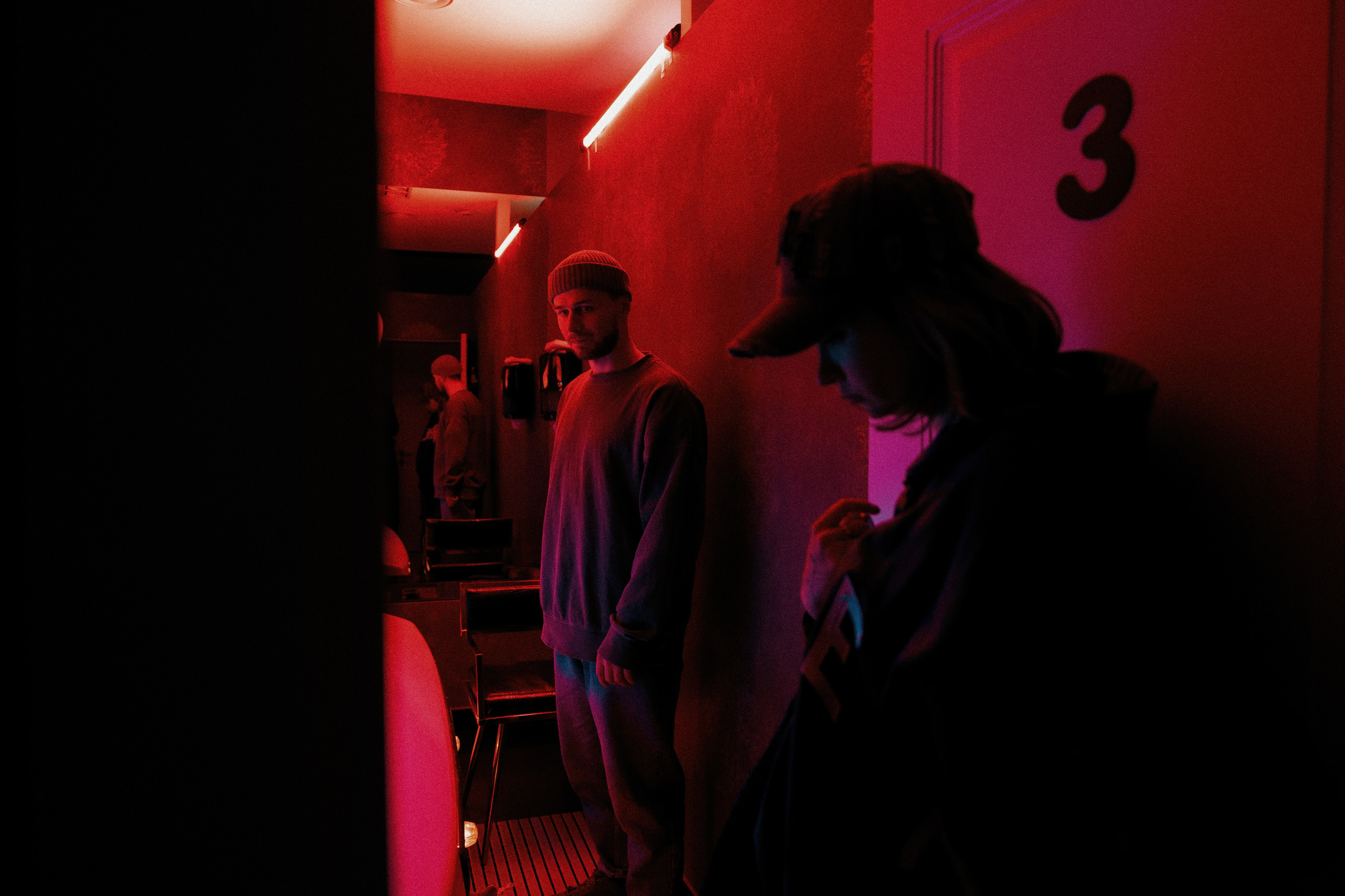 Loweliness. Backstage. @tomrus: Рустам Шагиморданов — фотограф