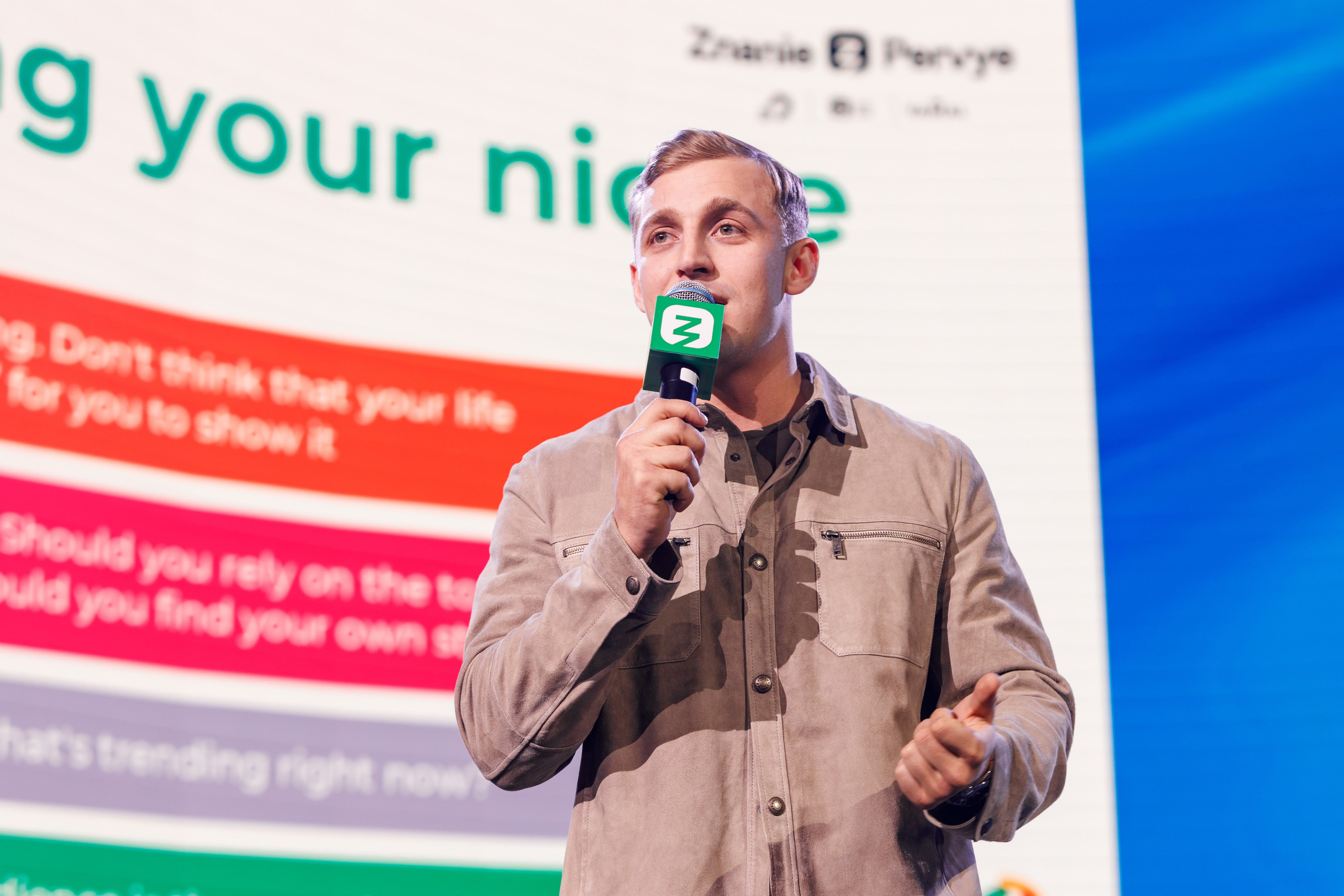 Всемирный фестиваль молодёжи 2024 в России. Репортажный фотограф в Москве, Сочи и Санкт-Петербурге