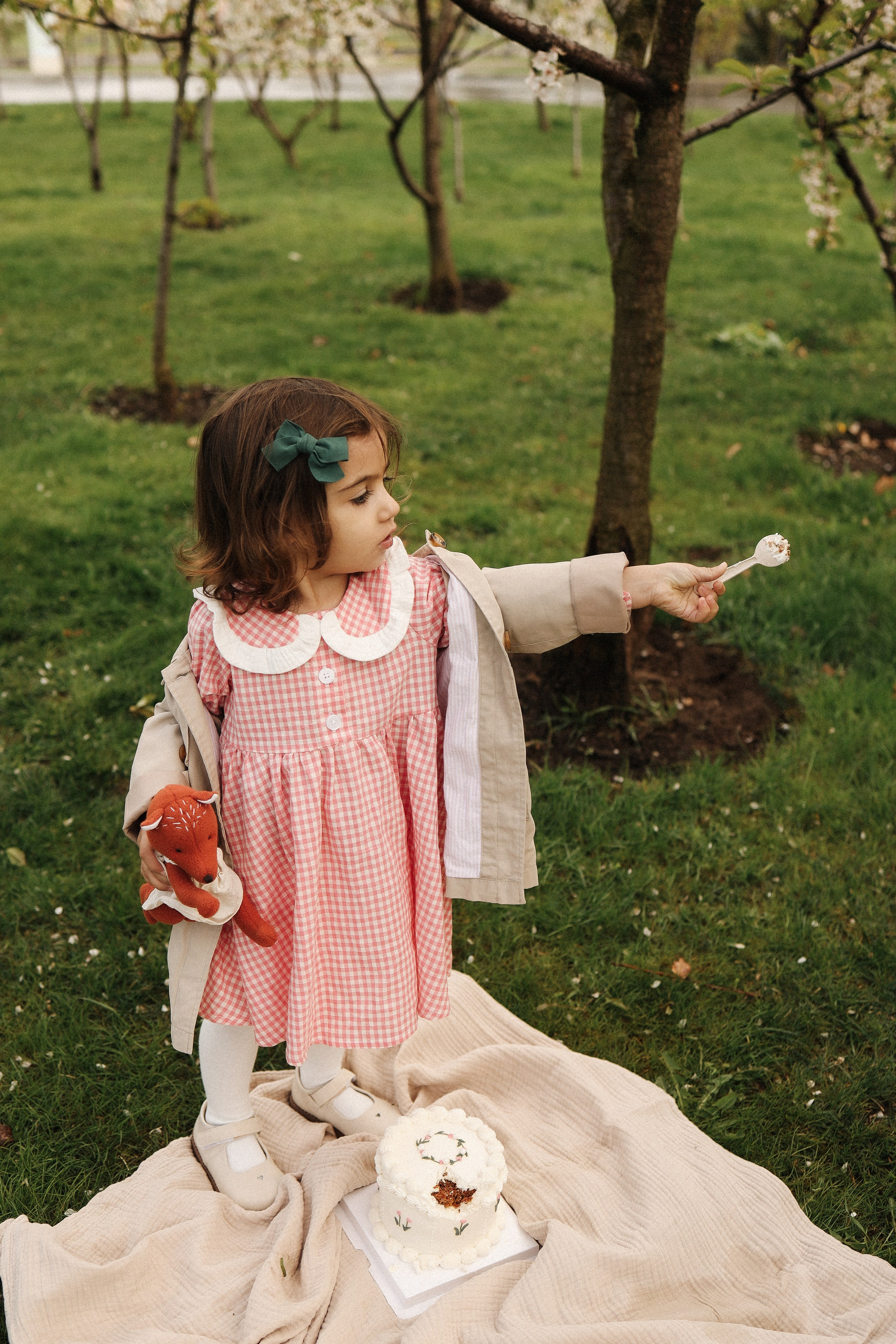 День рождения в цветущем саду. Семейный и lovestory фотограф в Москве Светлана Коняхина