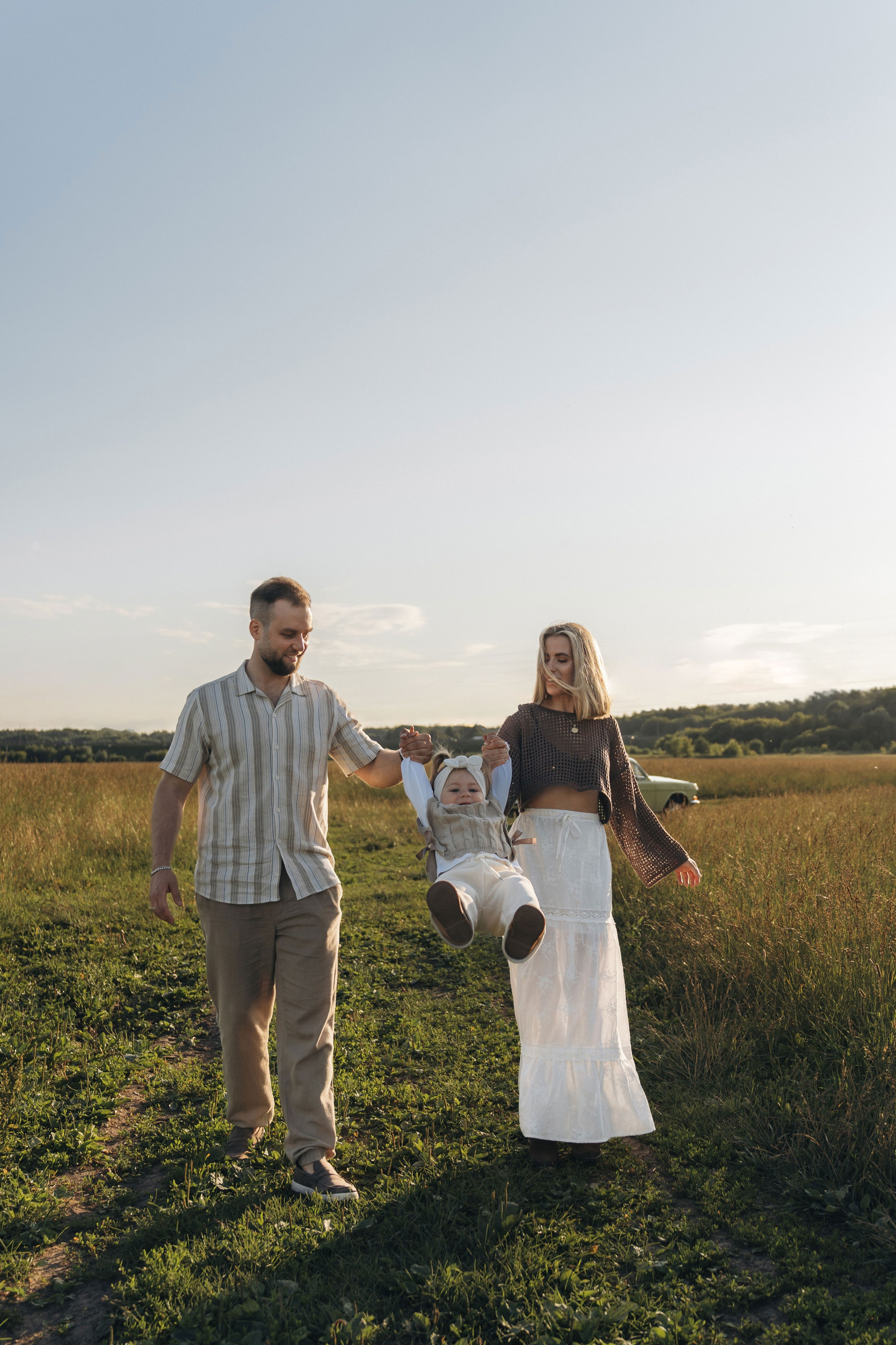 На машине загород. Ваш фотограф Вика Артемова