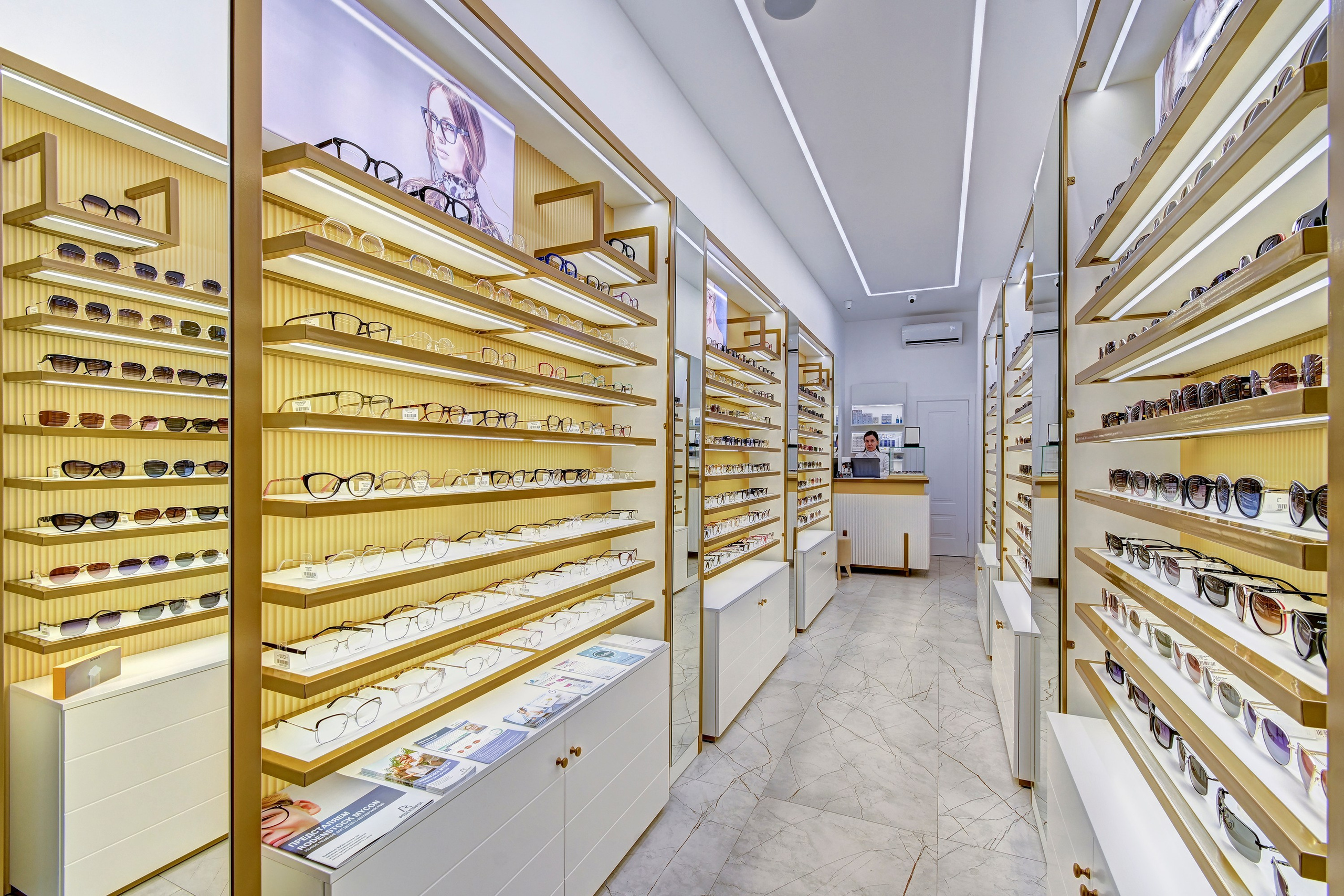 Салон оптики в Сочи. Интерьерный фотограф в Сочи | Роман Сусленко