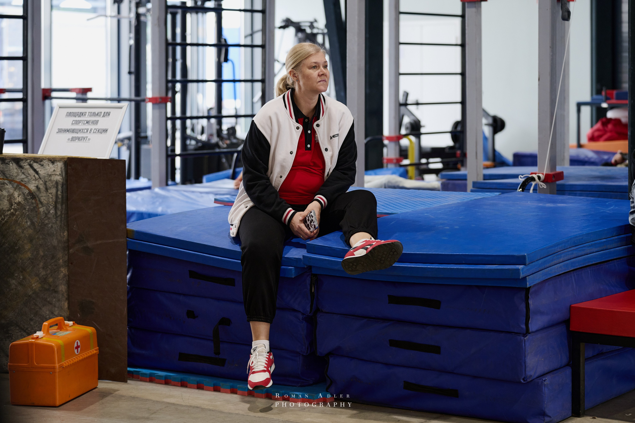 Репортаж со съёмок фильма «Своя в доску». Фотограф Роман Адлер