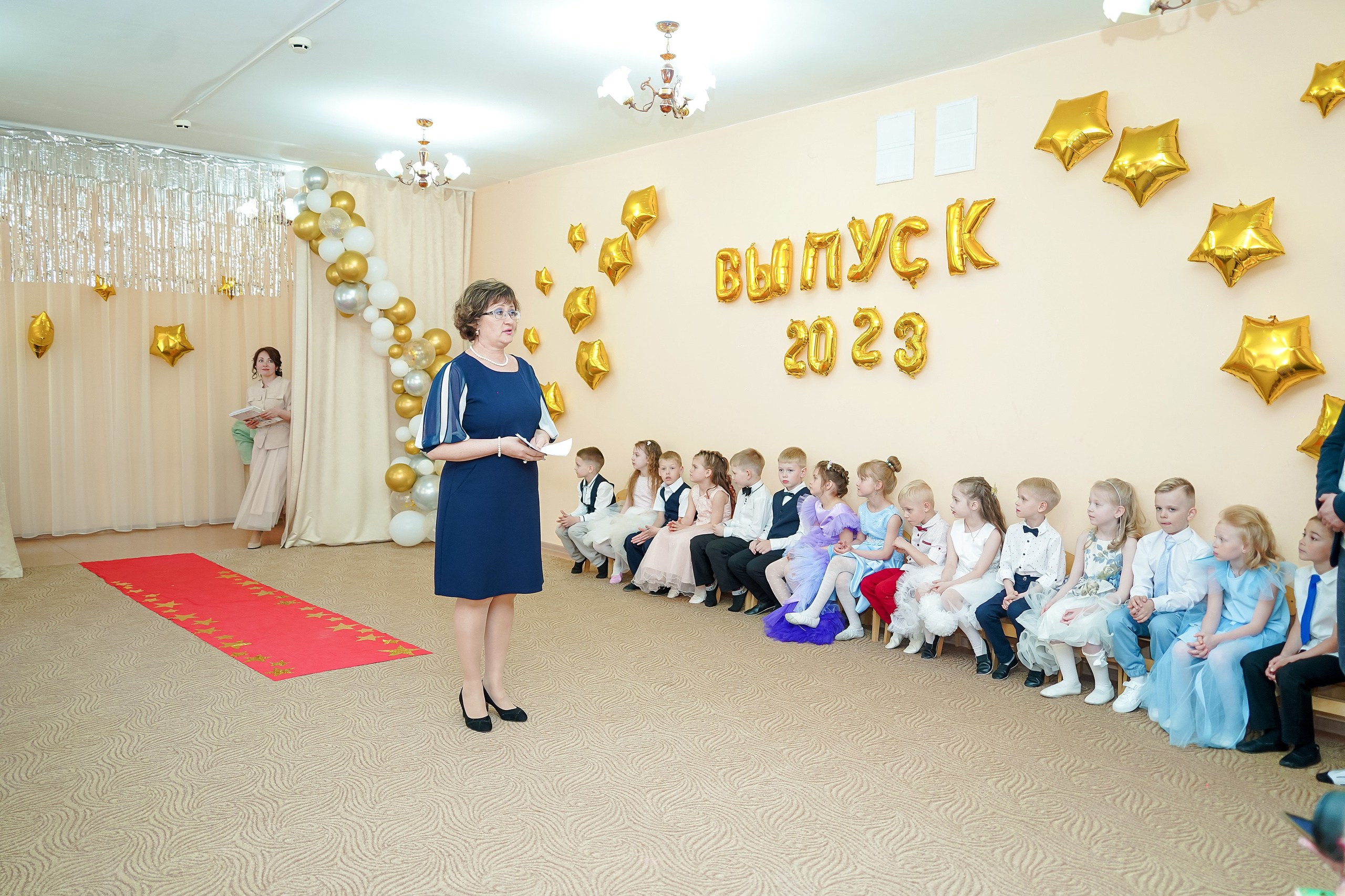 Фотосъемка видеосъёмка фотограф видеооператор новогодних утренников  в. Фотограф, видеооператор Нина Коршунова