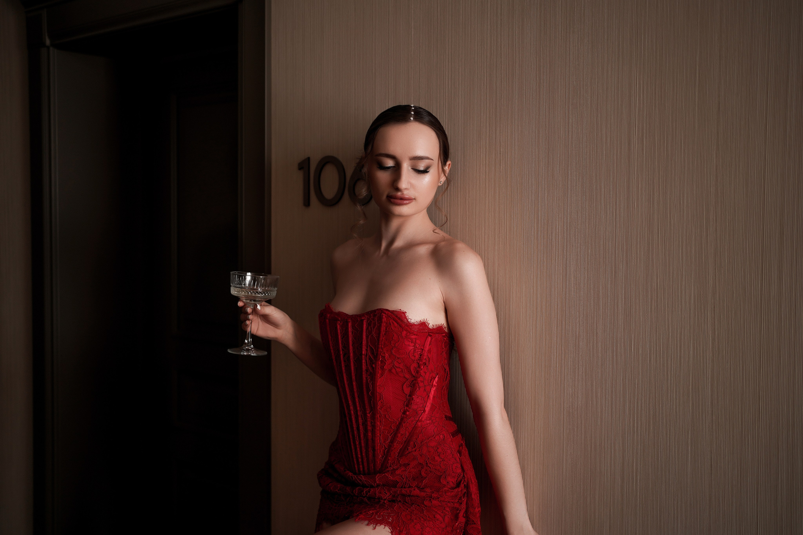 Фотопроект в отеле Графский парк. Женская фотосессия. Фотограф в Ростове-на-Дону. Алина. Свадебный фотограф в Ростове-на-Дону. Таинство Крещения и Венчания, семейные фотосессии. Алёна Чёботова