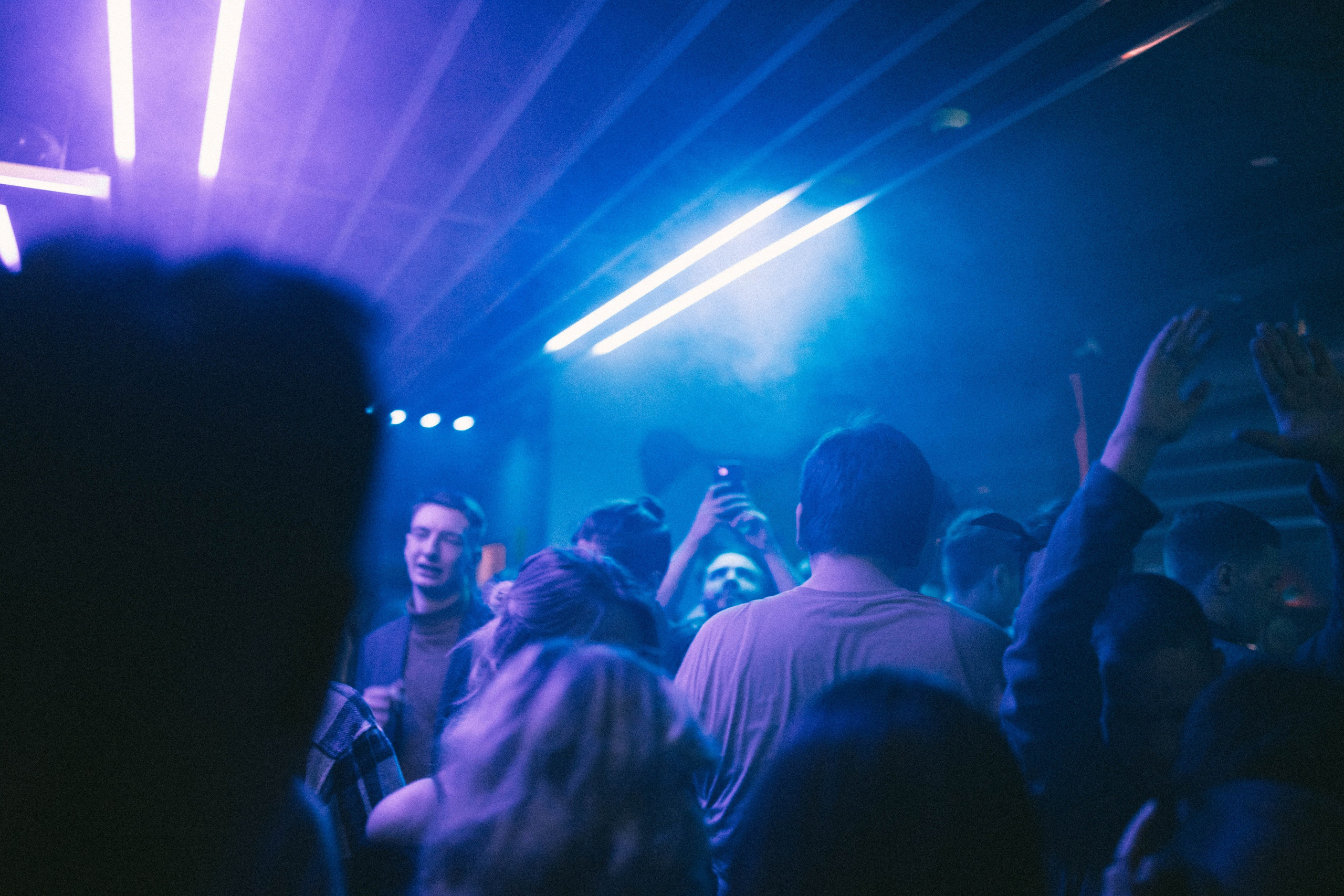 Bear bar 10.11. Awes fram