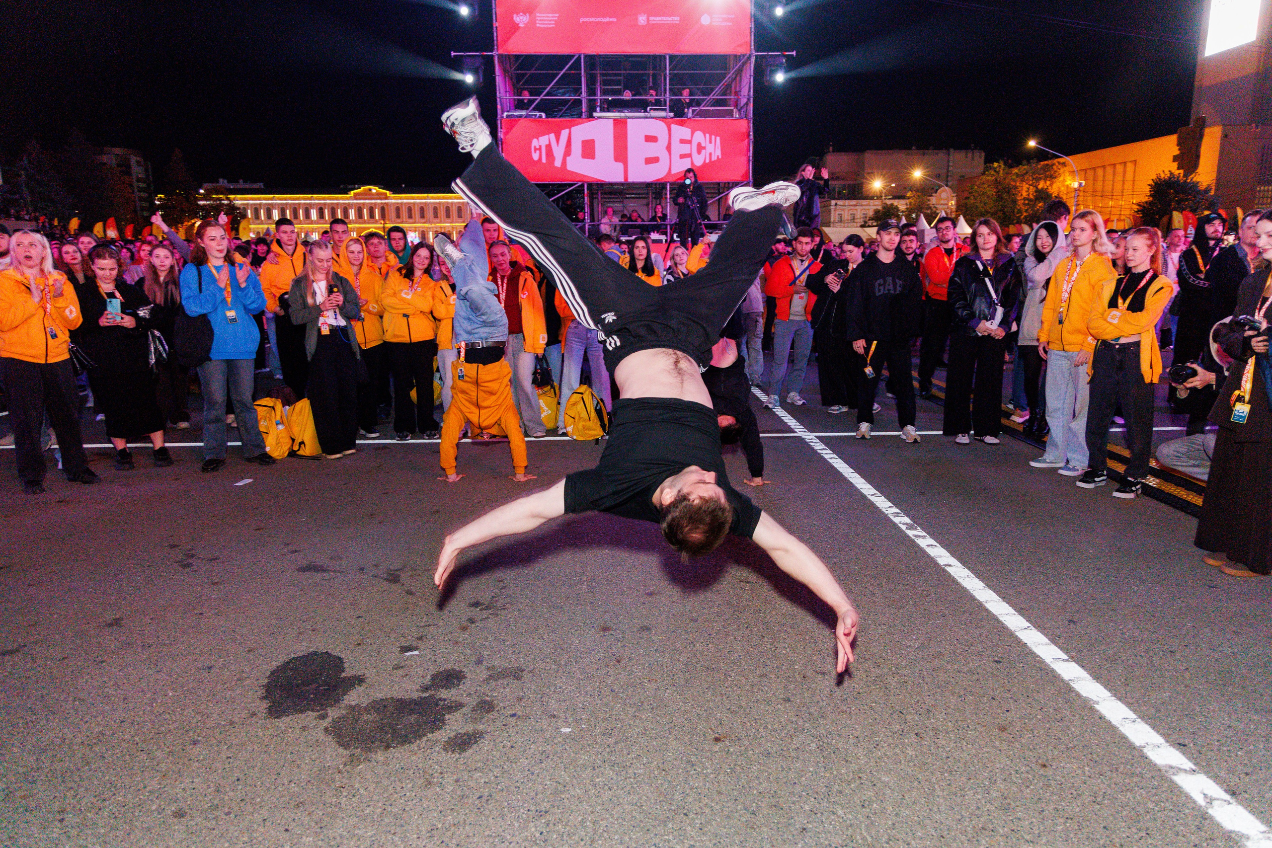Студвесна в Ставрополе. Свадебный, семейный и репортажный фотограф в Южно-Сахалинске Артур Петросян