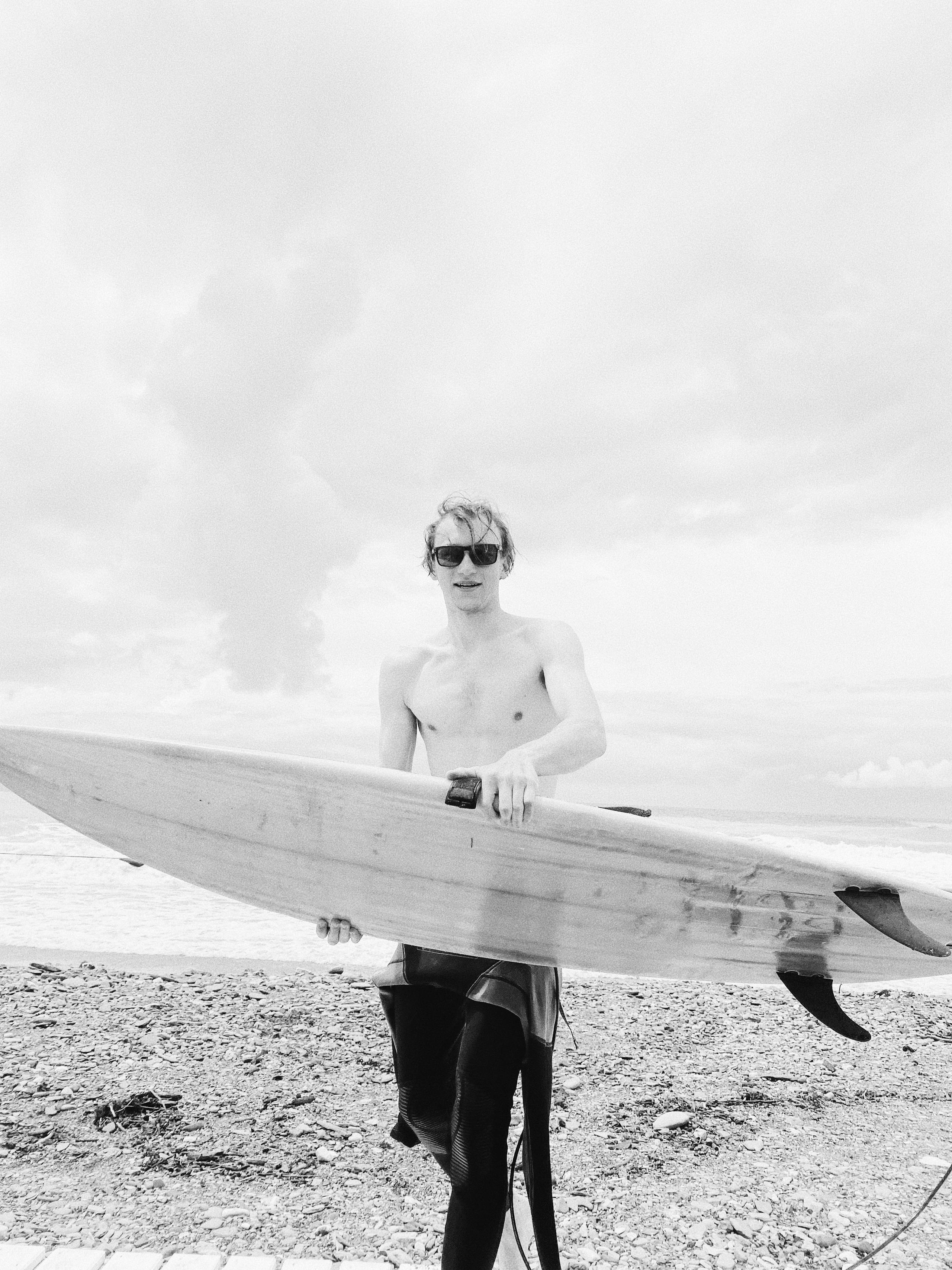 Surfing. Carolinetru