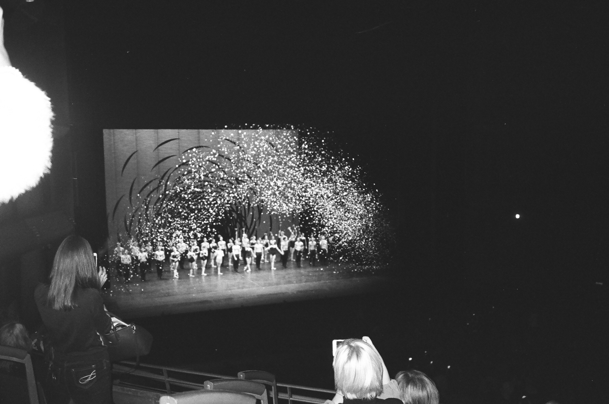 Étrangers. Carolinetru