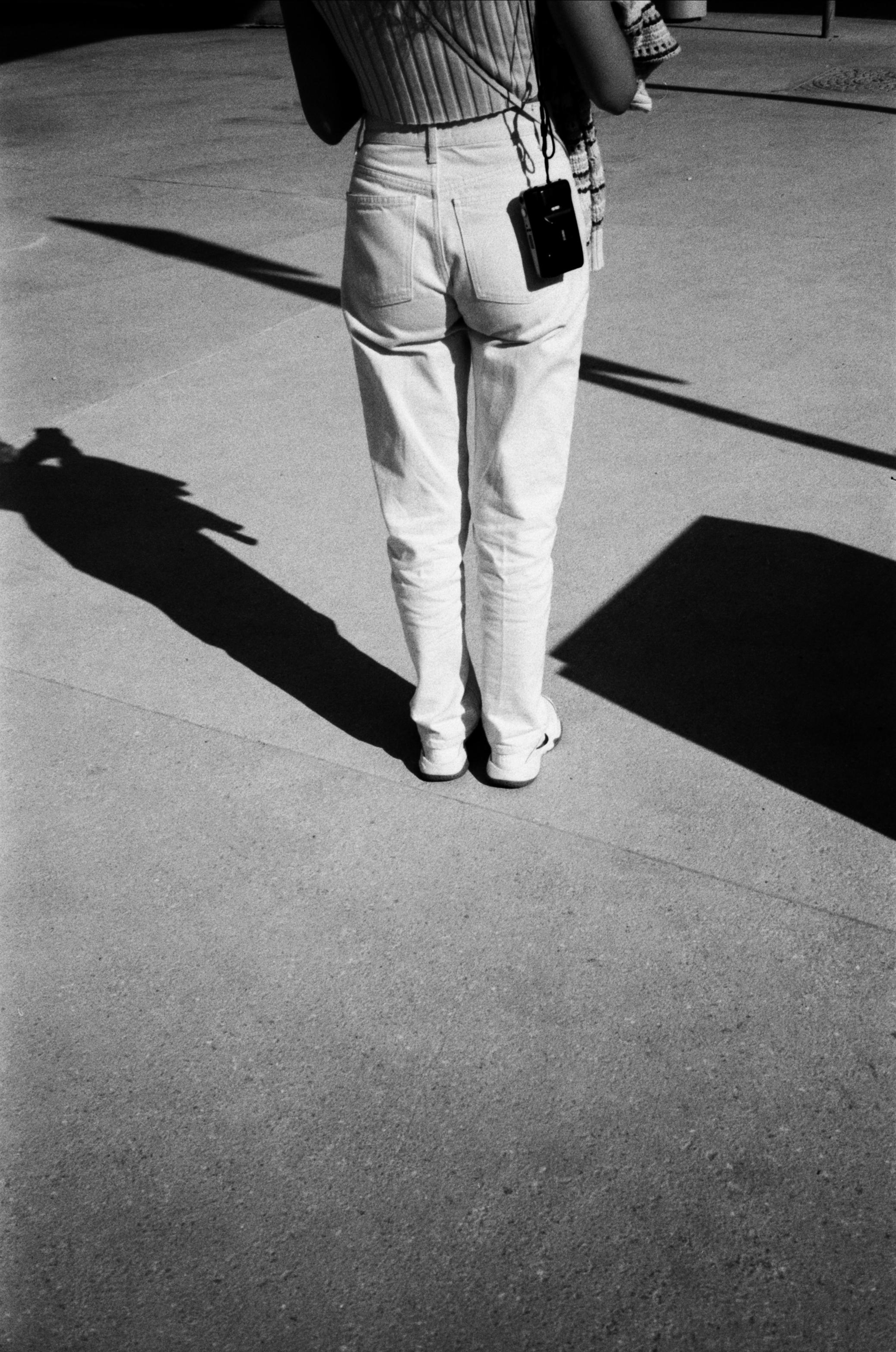 Étrangers. Carolinetru