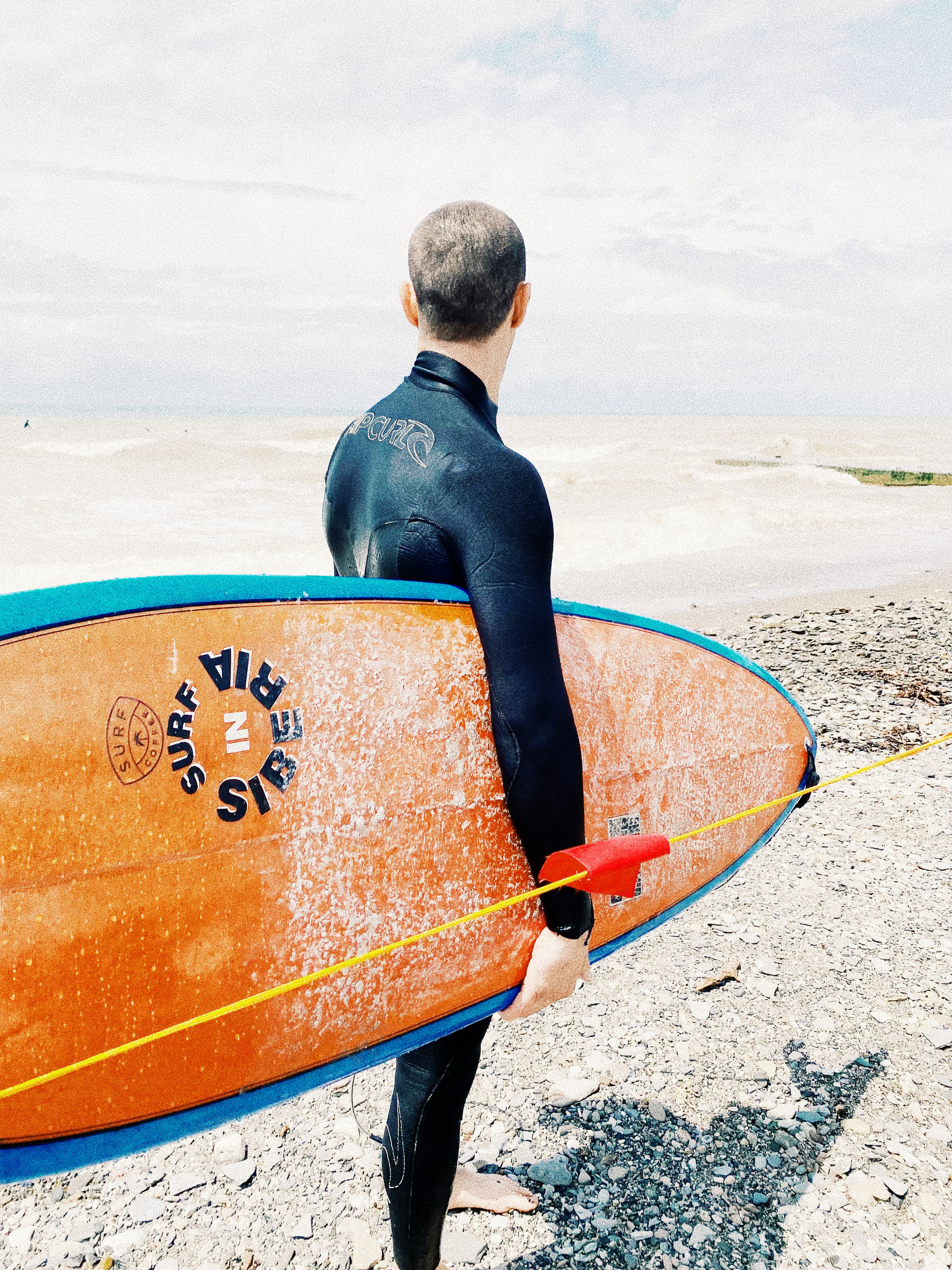 Surfing. Carolinetru