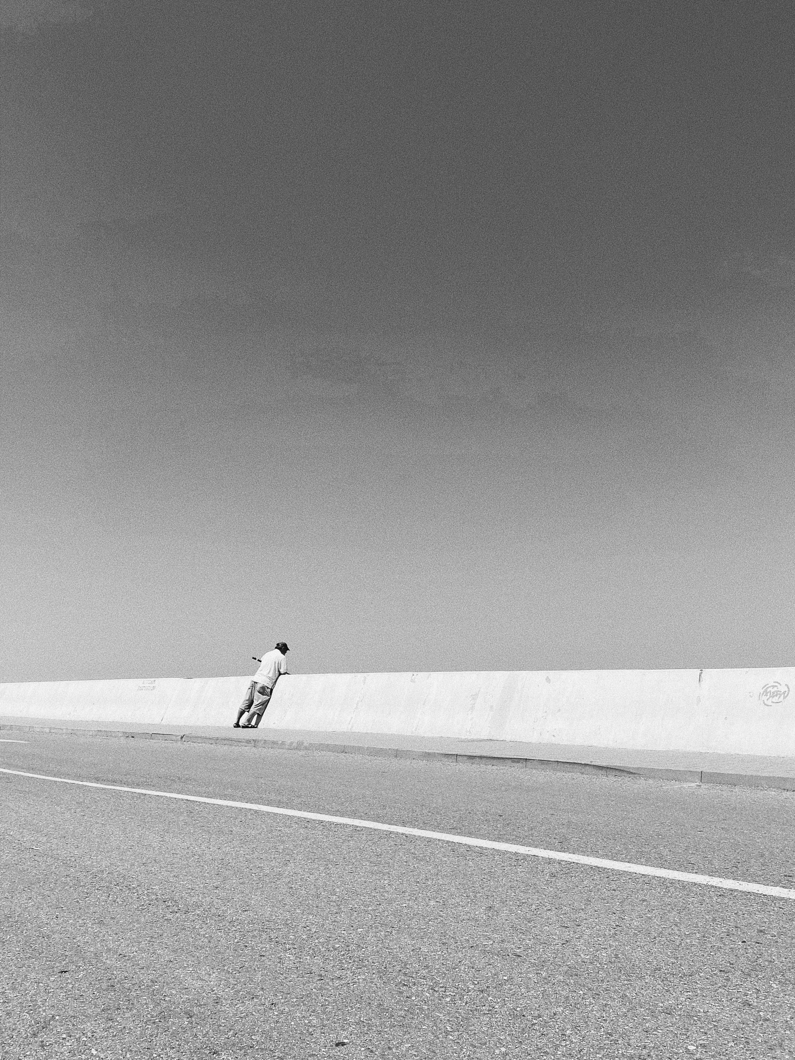 Étrangers. Carolinetru