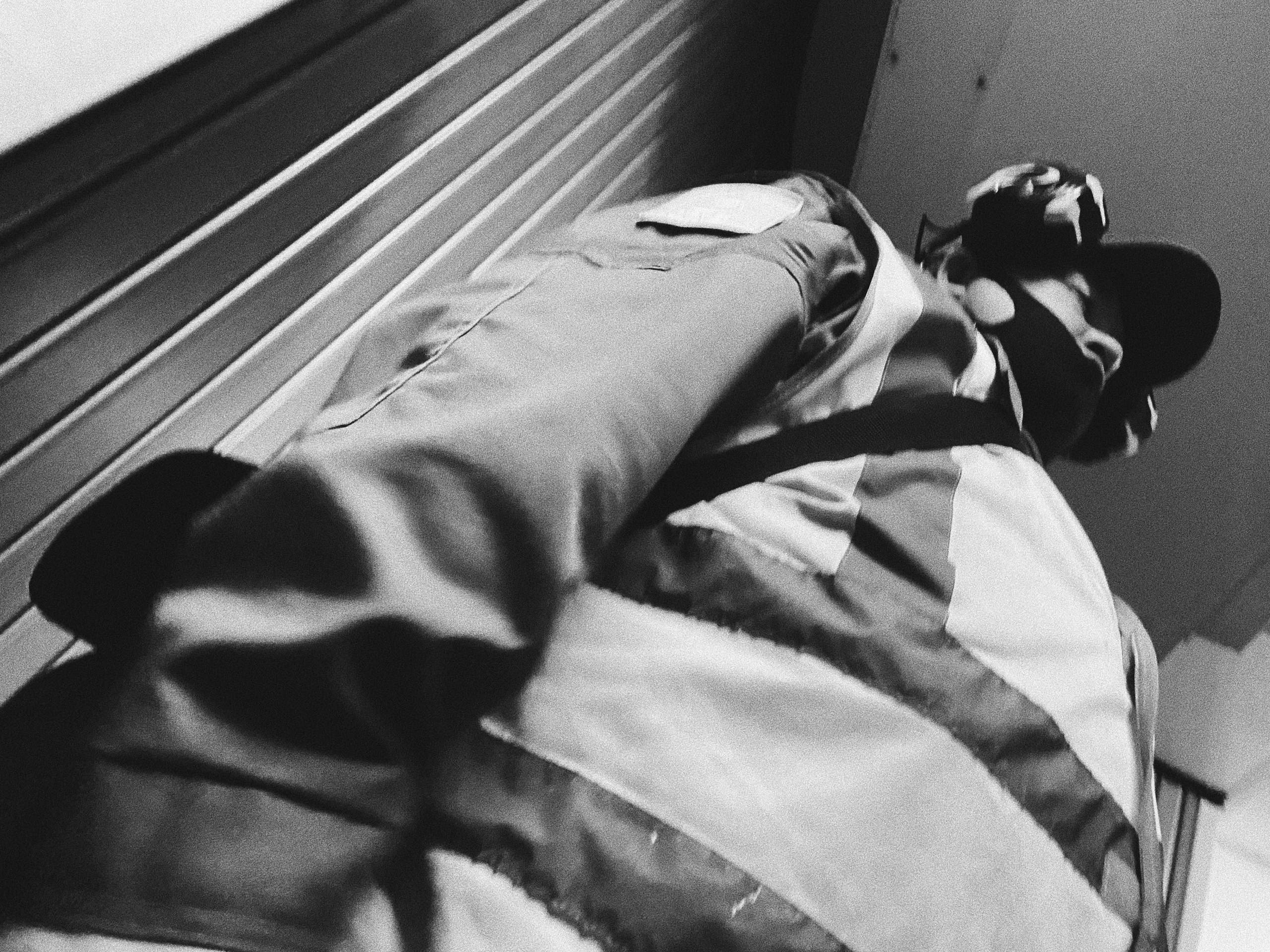 Étrangers. Carolinetru