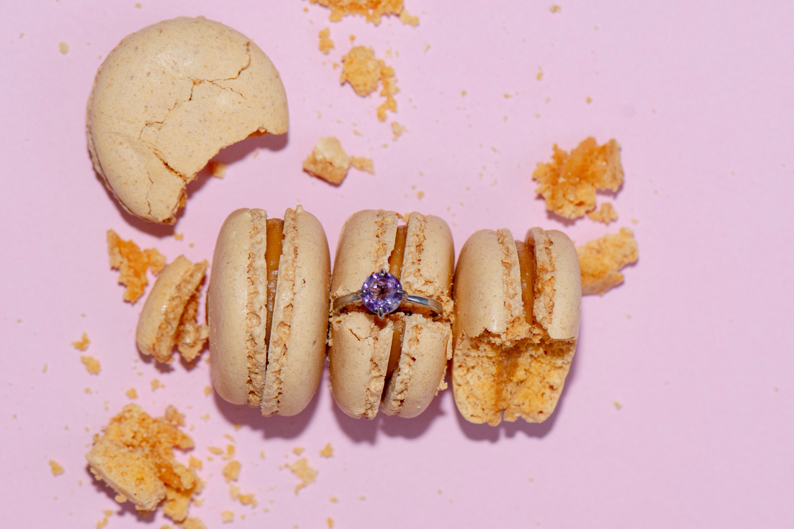 Фото кольца, съёмка для ювелирного бренда, предметный фотограф, предметный фотограф Москва, фотограф ювелирных изделий, предметная фотосессия ювелирных изделий, фотосессия украшений, предметный фотограф, предметный фотограф Москва, ИИ фотосессия, картчка товаров для украшений, фотограф для брендов, контент креатор, контен креатор москва, креатор Москва, фотограф для бизнеса, фотосессия для бизнеса,  предметная фотосессия для бизнеса, предметная съемка ювелирных изделий