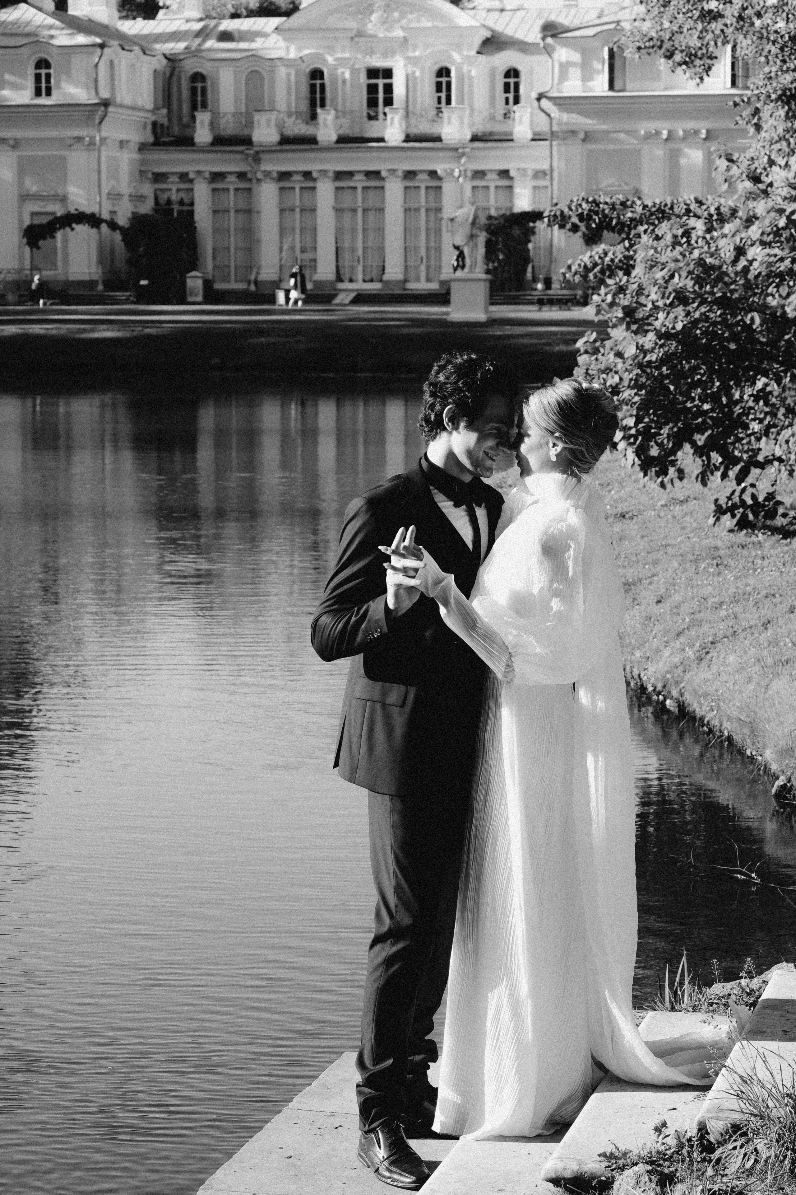 СВАДЕБНАЯ СЬЕМКА В ПАРКЕ ОРАНИЕНБАУМ. Профессиональный фотограф, Санкт-Петербург — Виктория Богомолова