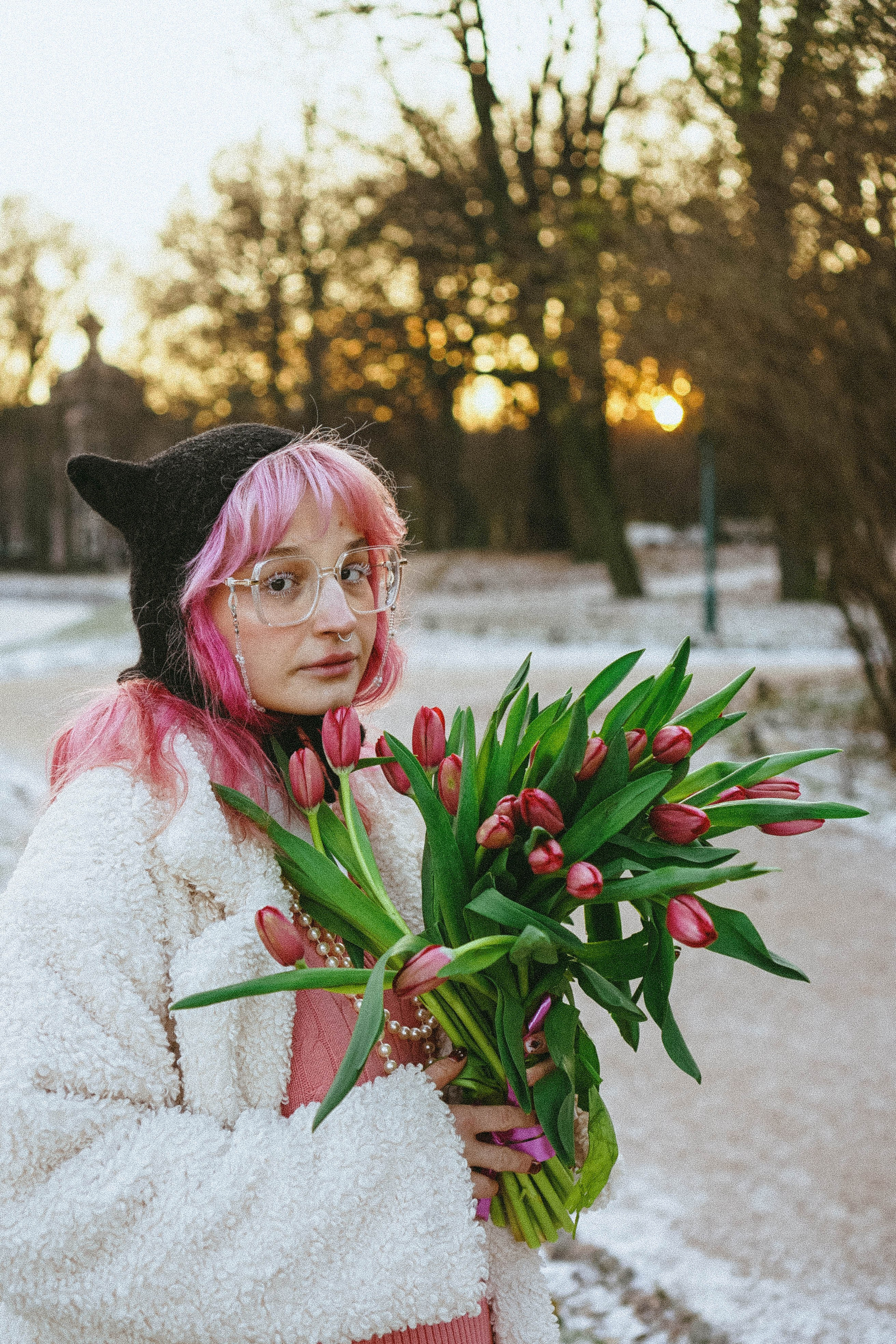 Прогулочная фотосессия с тюльпанами. Профессиональный фотограф, Санкт-Петербург — Виктория Богомолова