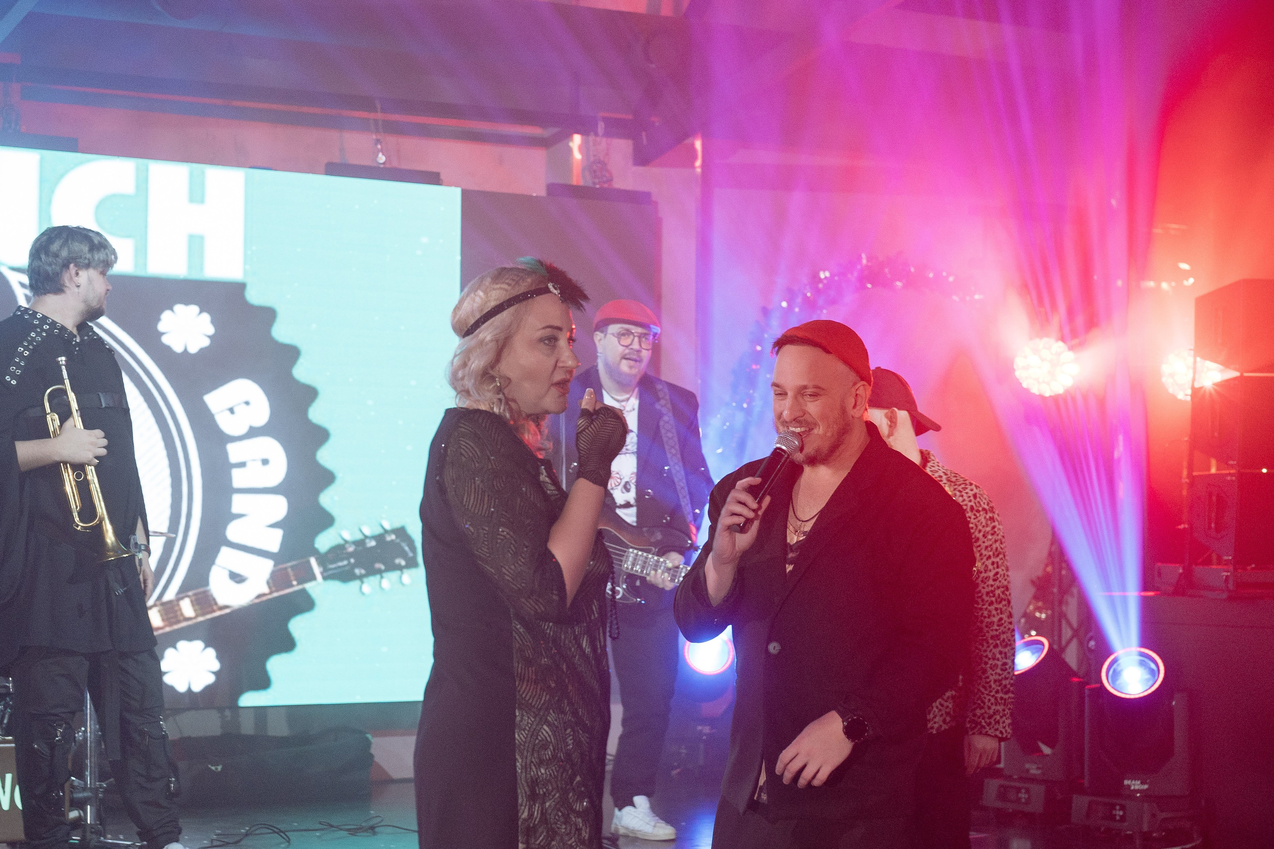 Альбион Тур