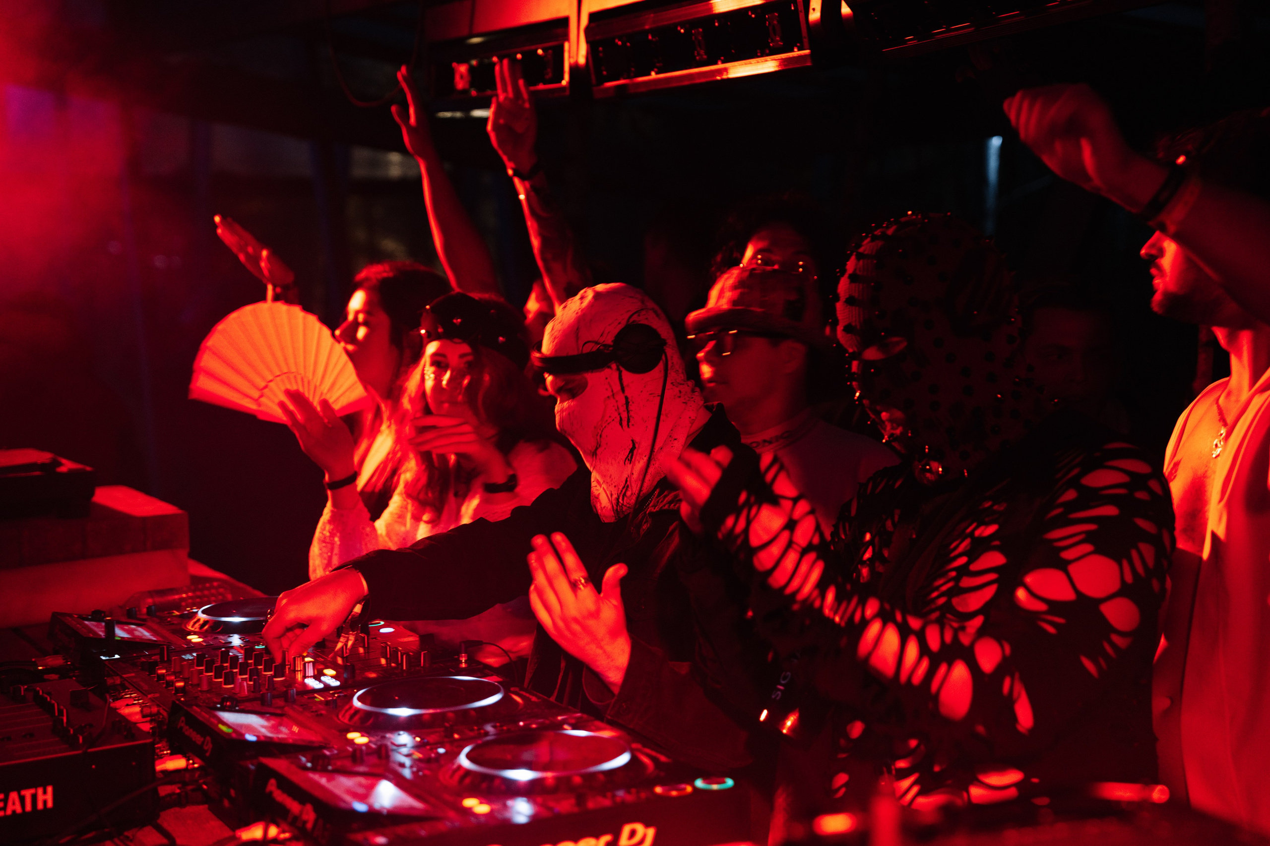 Signal 2024. @tomrus: Рустам Шагиморданов — фотограф