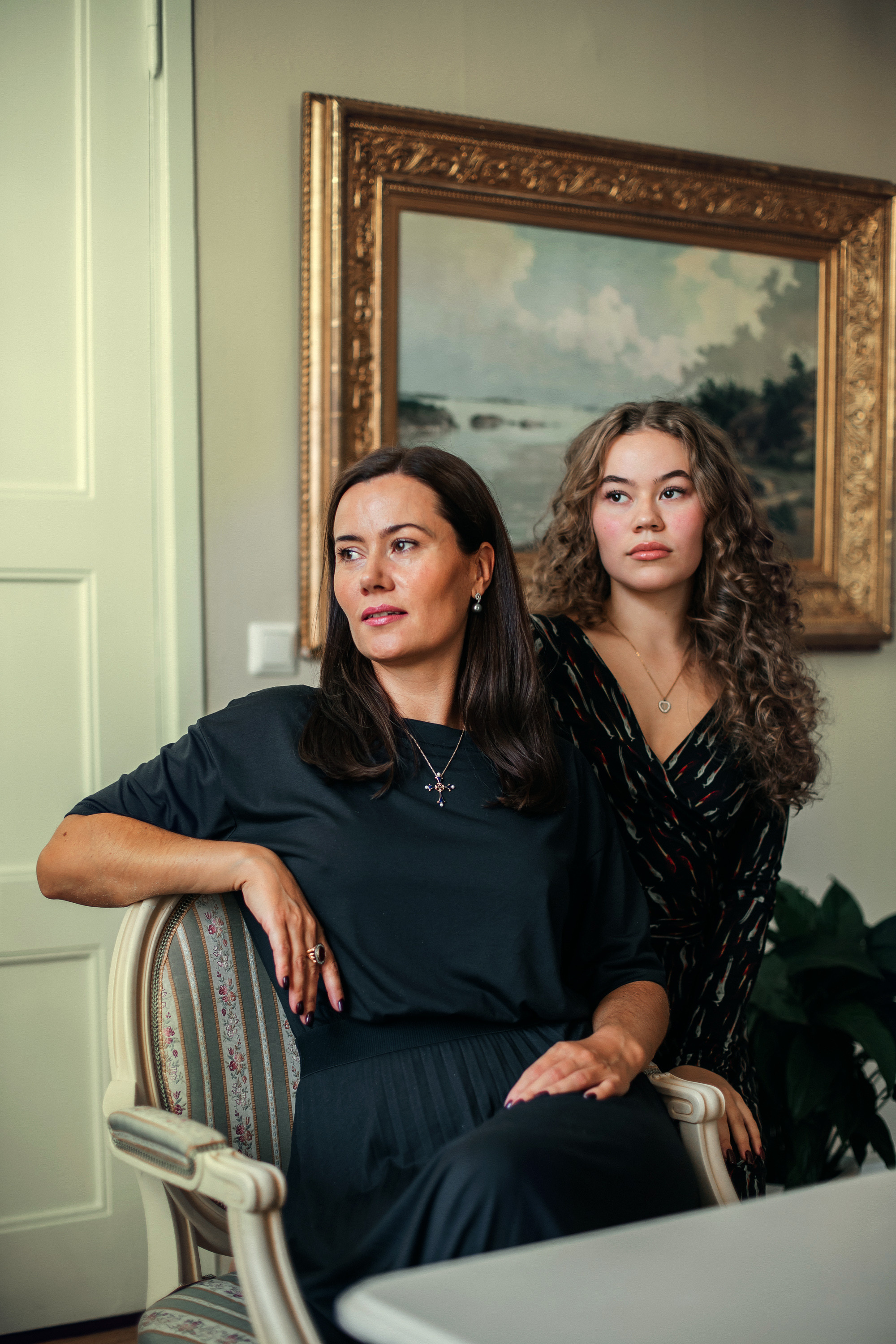 Jekaterina & Nicole. Family and portrait photographer Helsinki