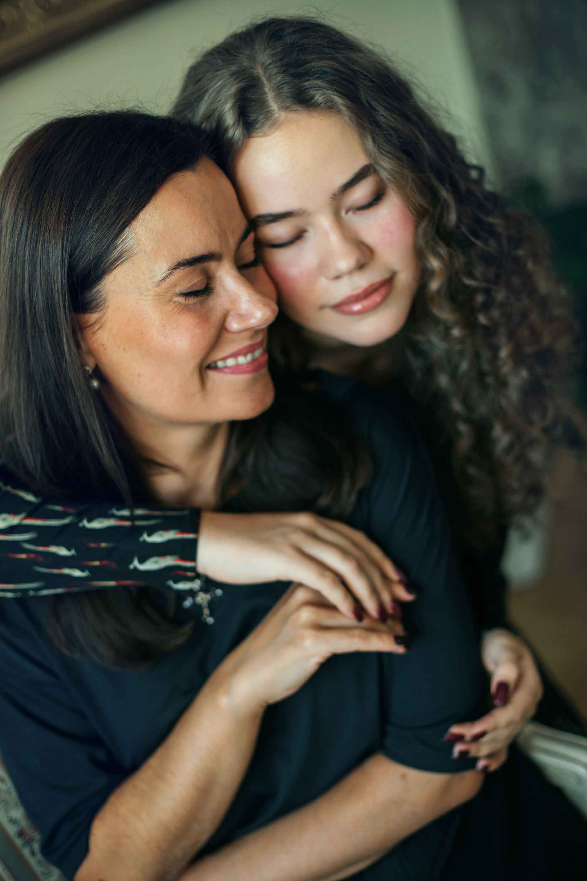 Jekaterina & Nicole. Family and portrait photographer Helsinki