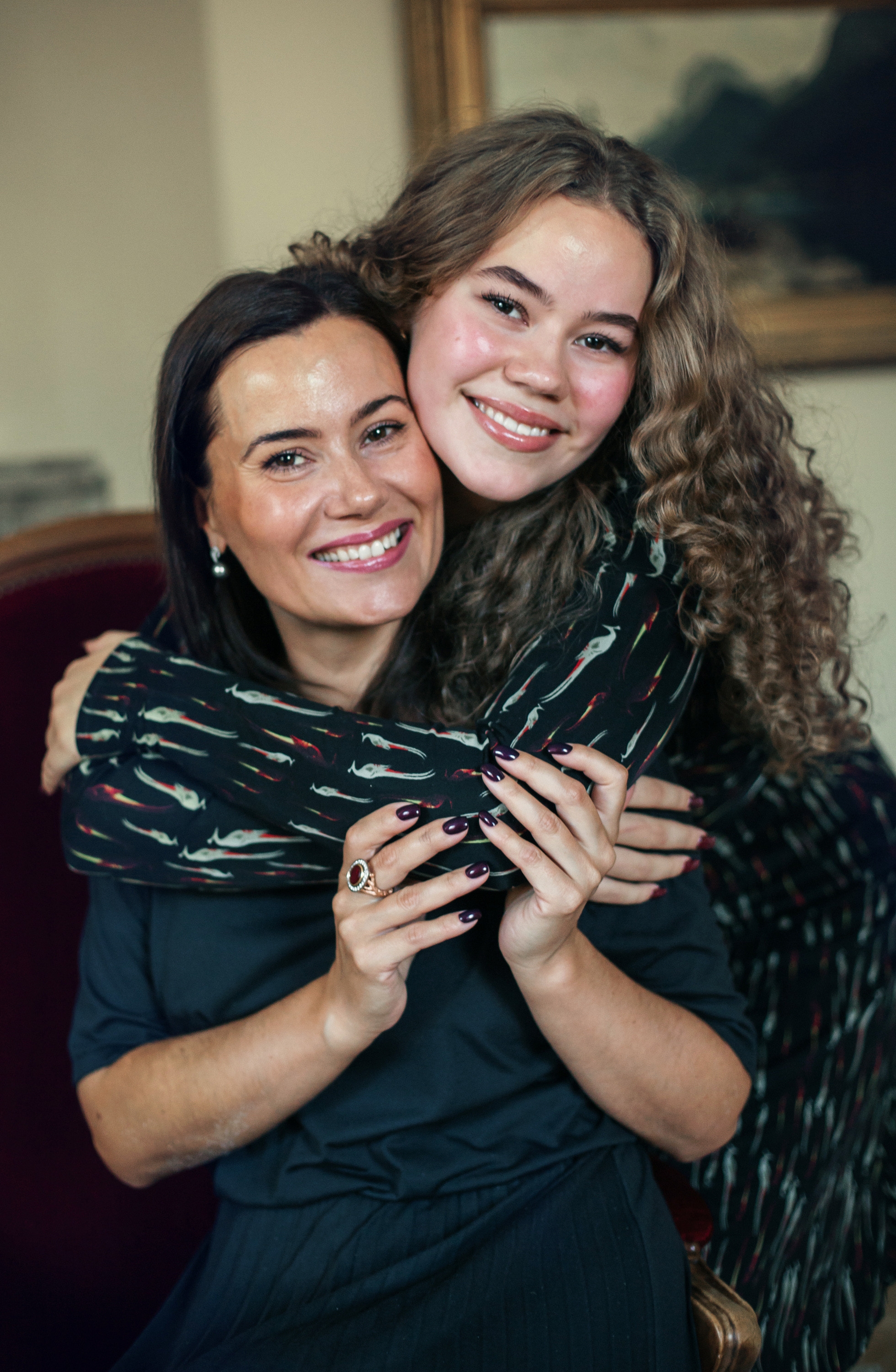 Jekaterina & Nicole. Family and portrait photographer Helsinki