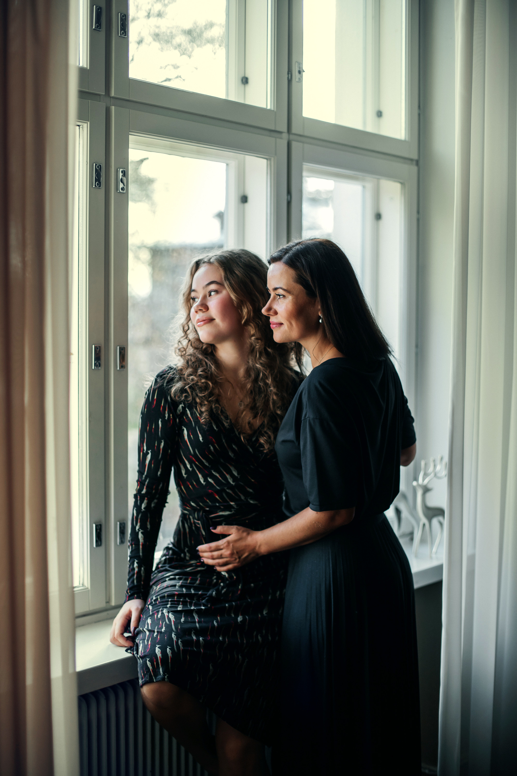 Jekaterina & Nicole. Family and portrait photographer Helsinki