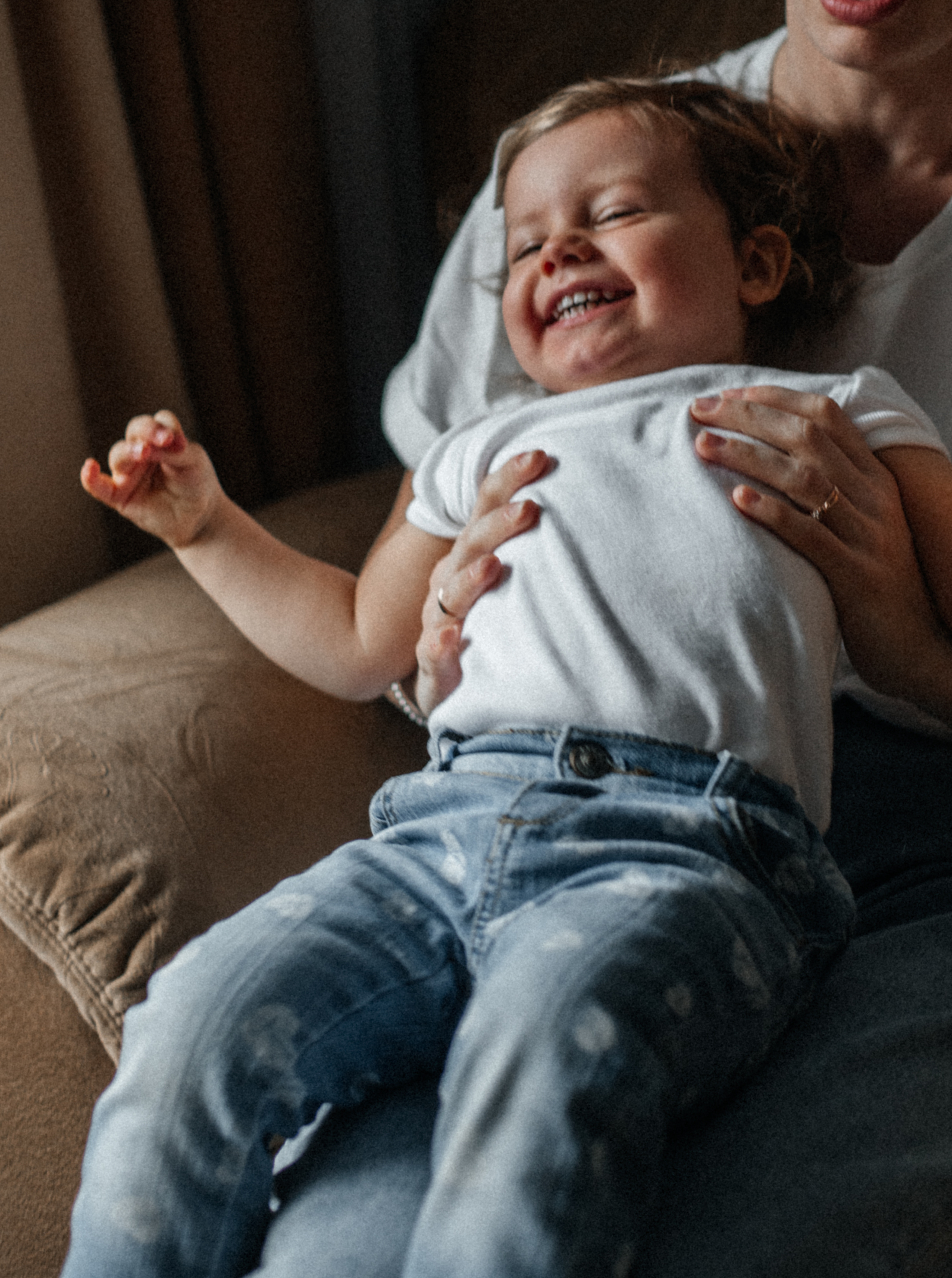 Rita & Uljana. Family and portrait photographer Helsinki