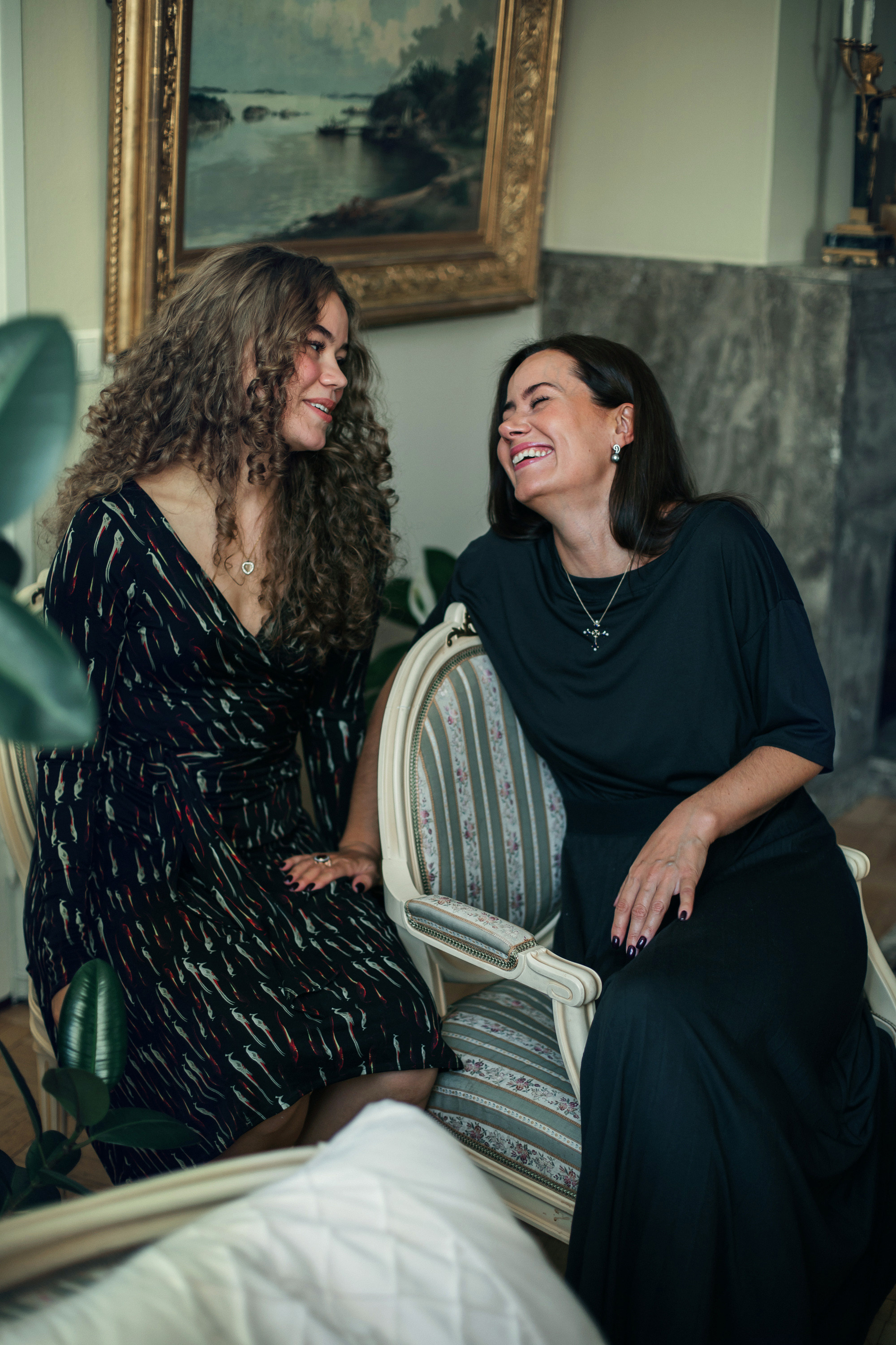 Jekaterina & Nicole. Family and portrait photographer Helsinki