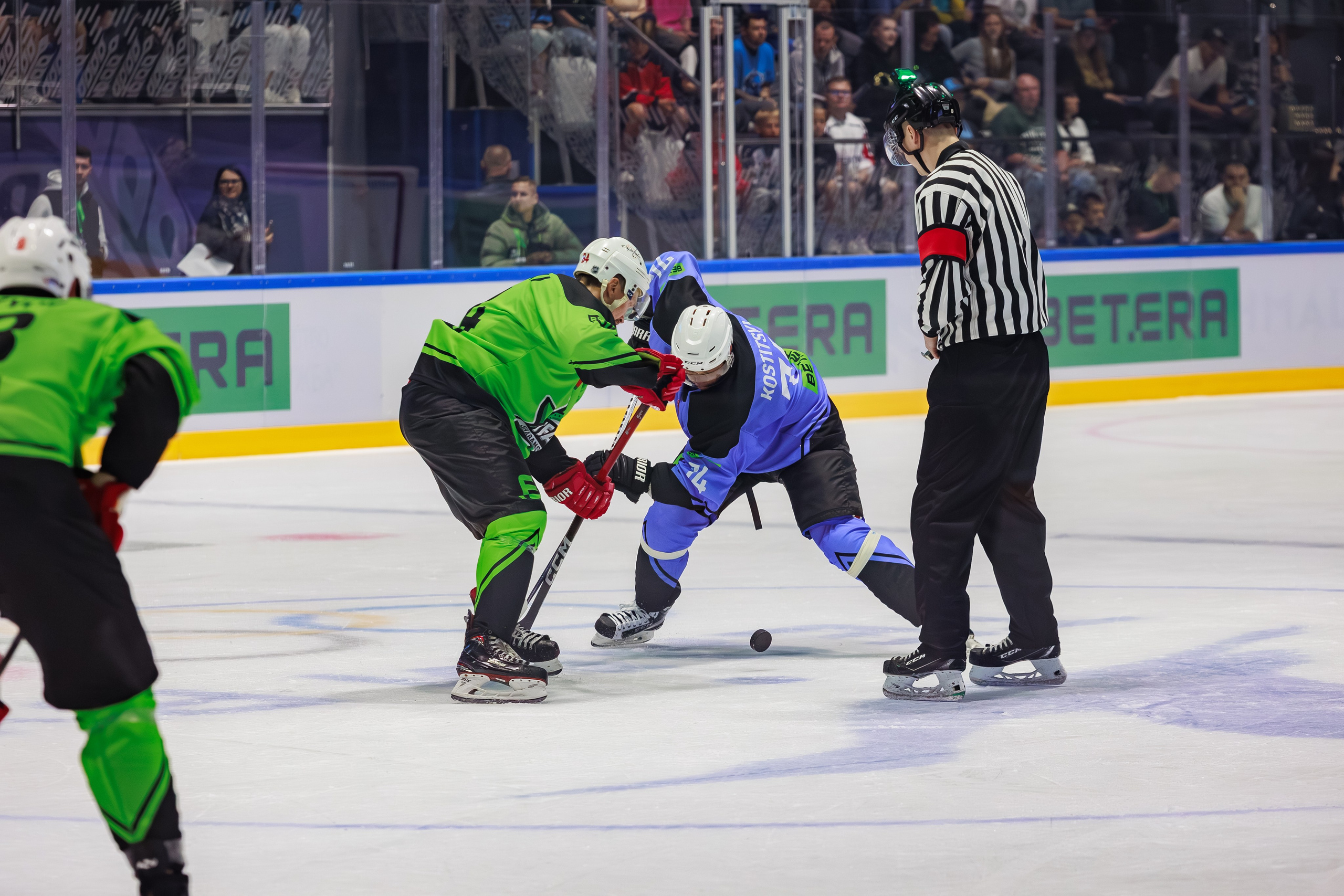 Благотворительный хоккейный матч BETERA. Репортажный фотограф Минск ❘ Костецкий Илья ❘ Беларусь