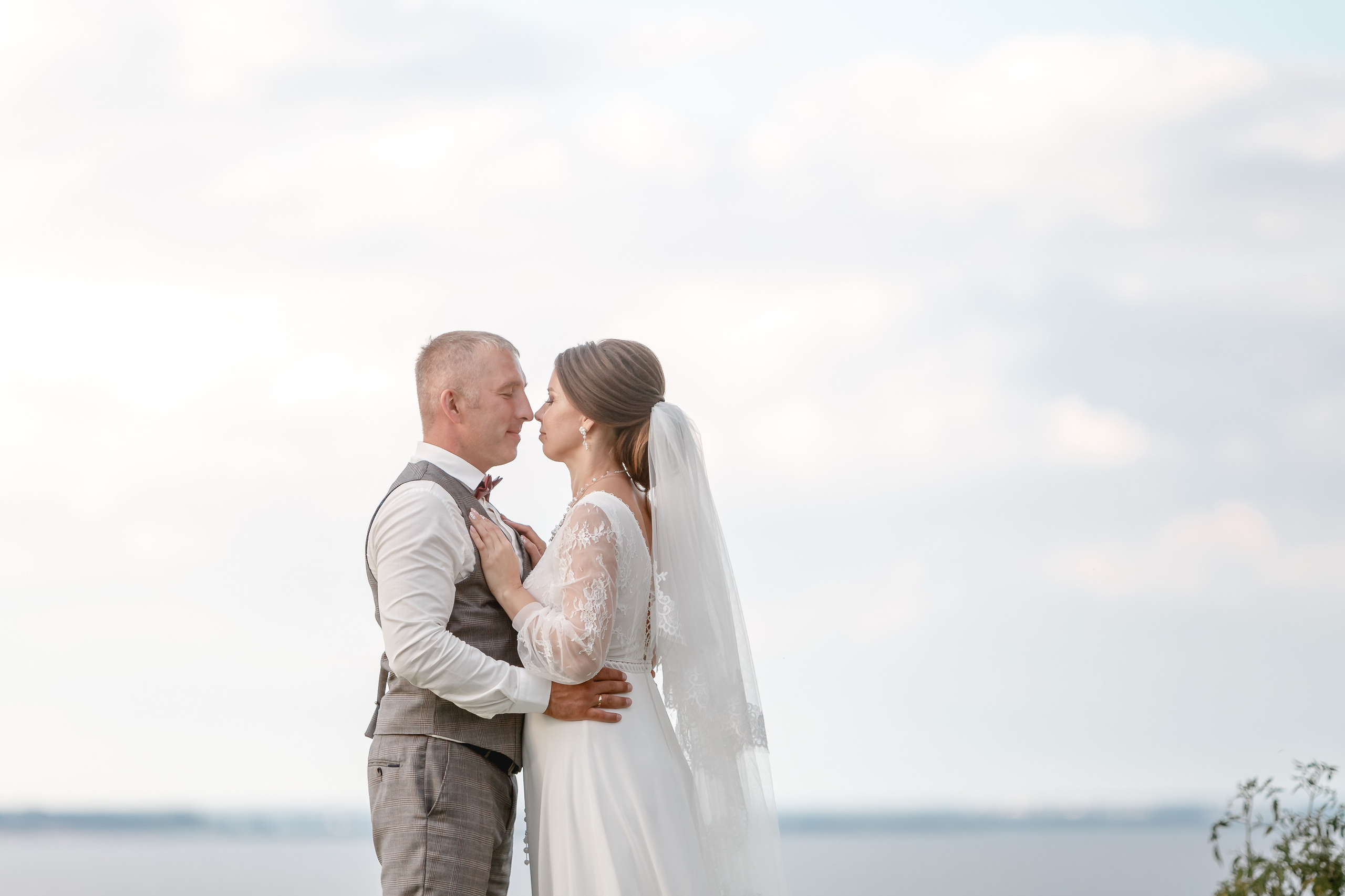 Свадьба на берегу Волги. Фотограф Ильхам Сибгатуллин Казань