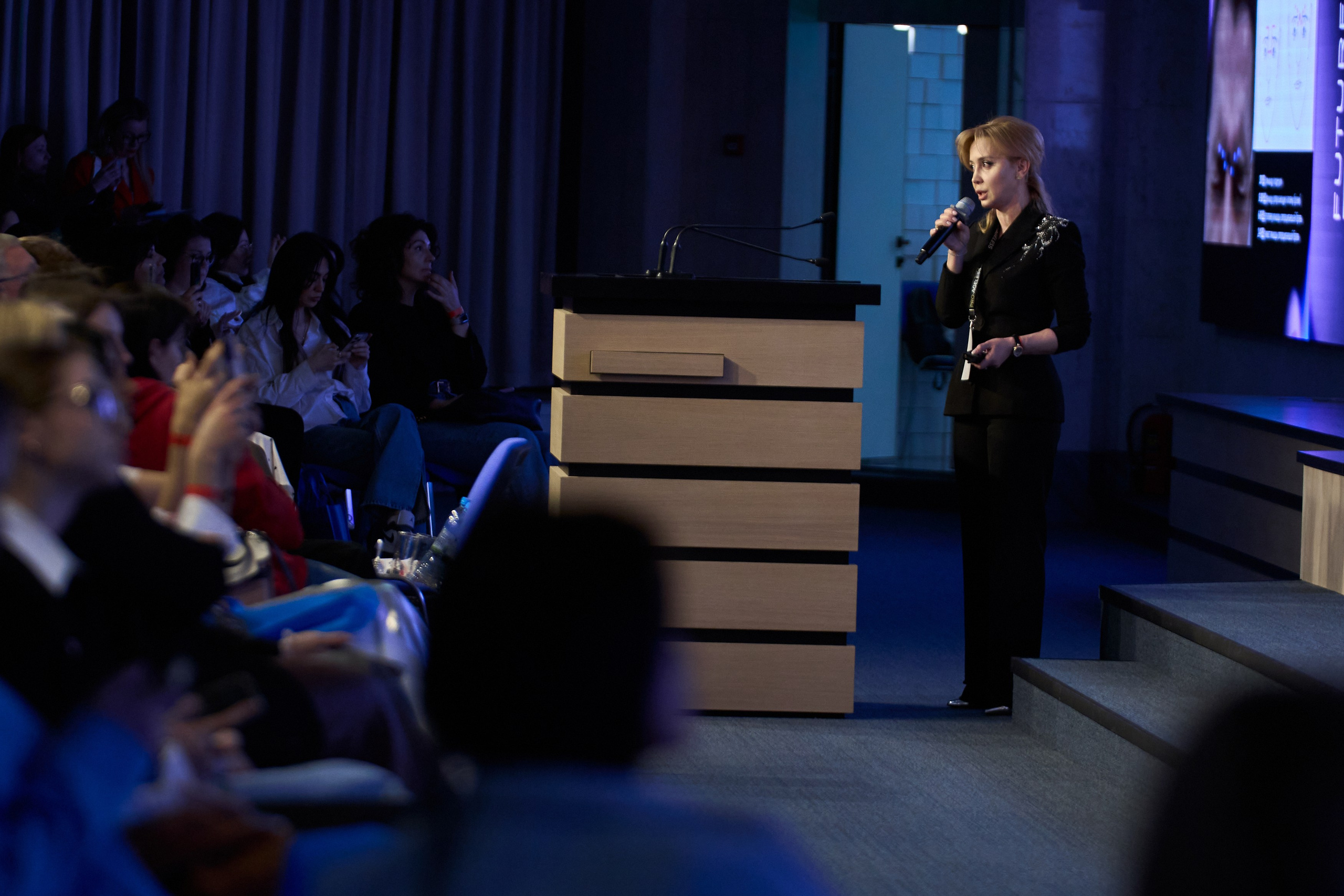 СПИКЕРЫ. PRO-AGELESS