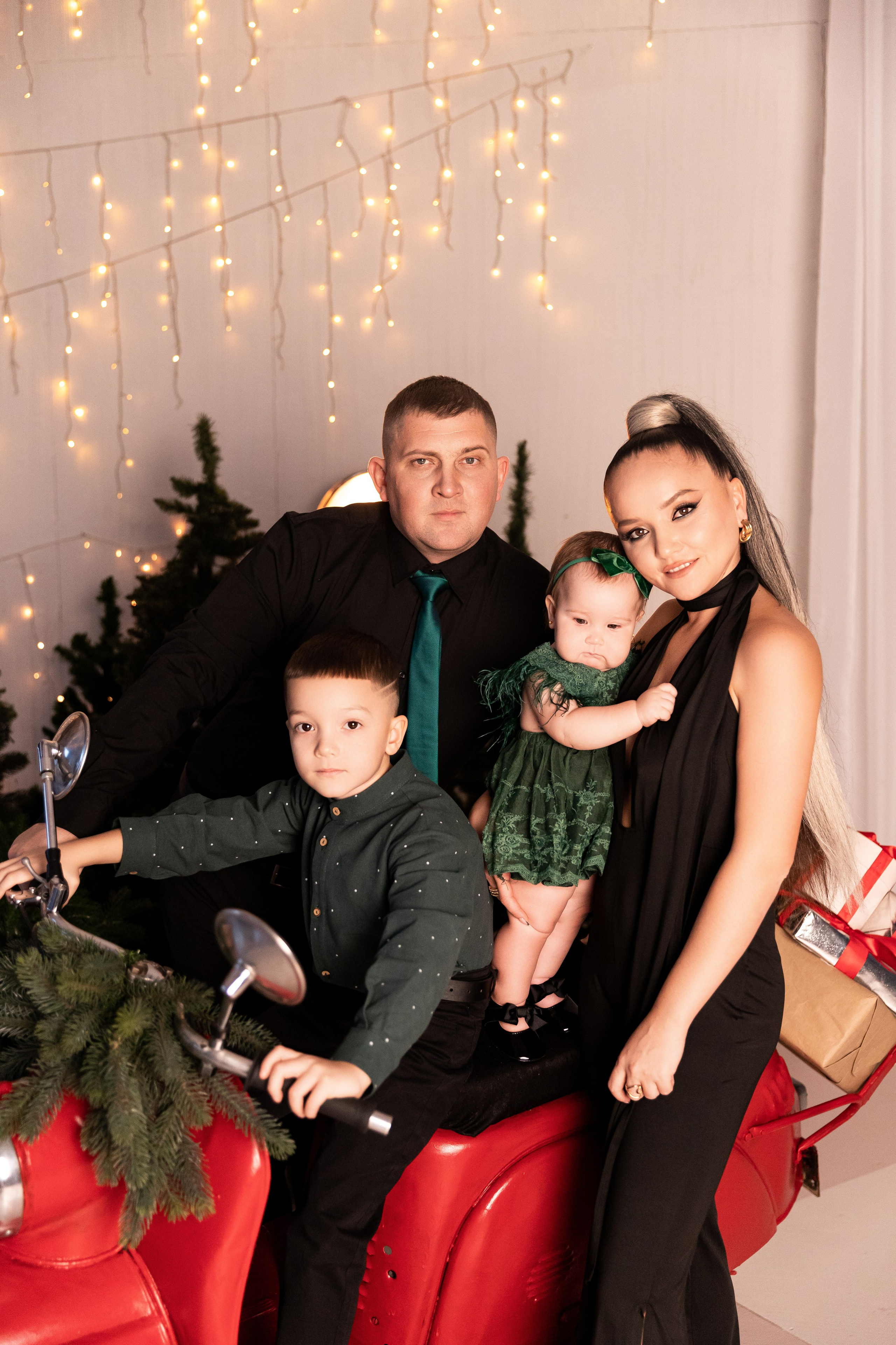 Арина, Кирилл, Аристарх и Афина. Семейный фотограф в Екатеринбурге и Красноуфимске Евгения Лягаева