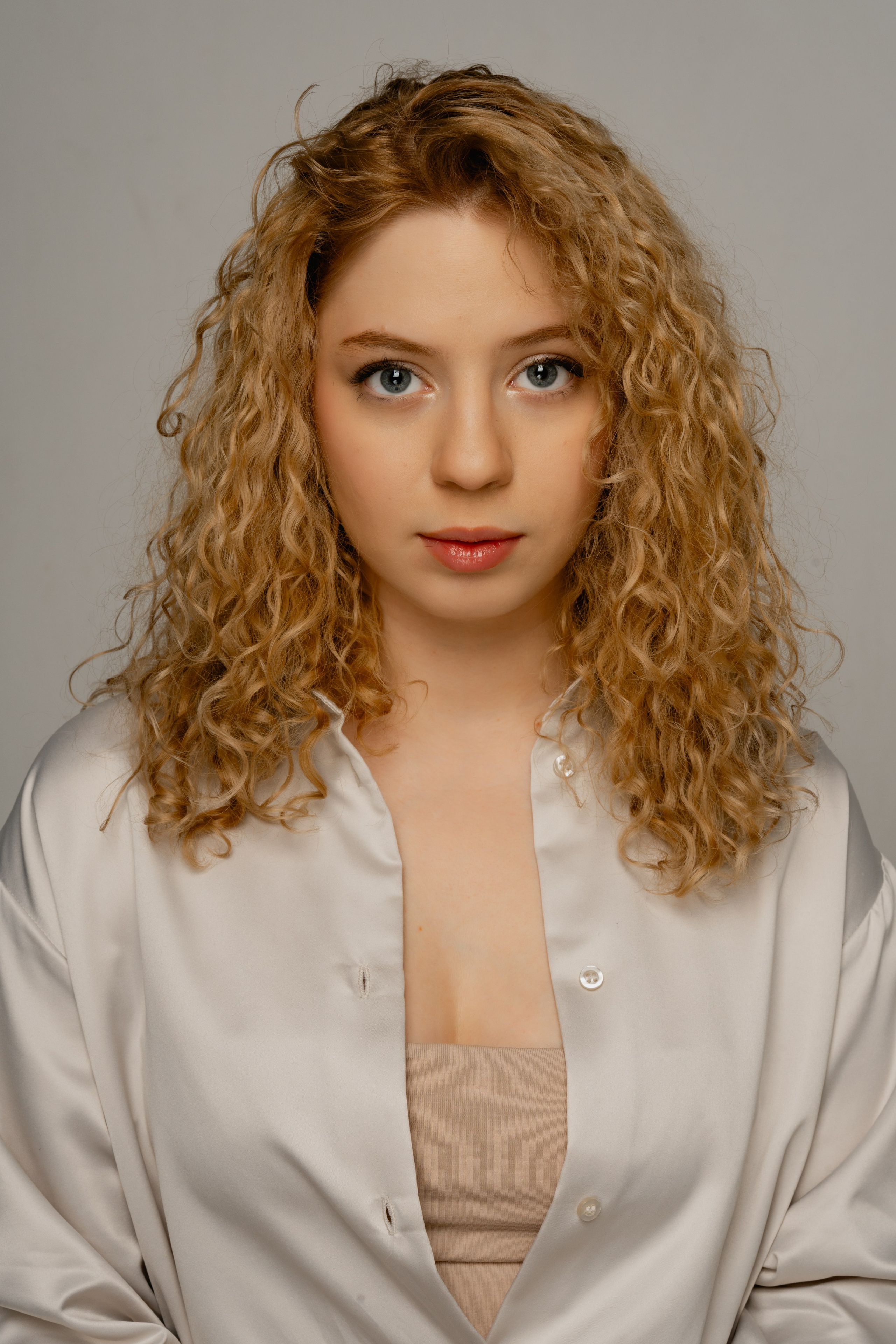 Алла. Виктория Саханкова — портретный и семейный фотограф в Москве