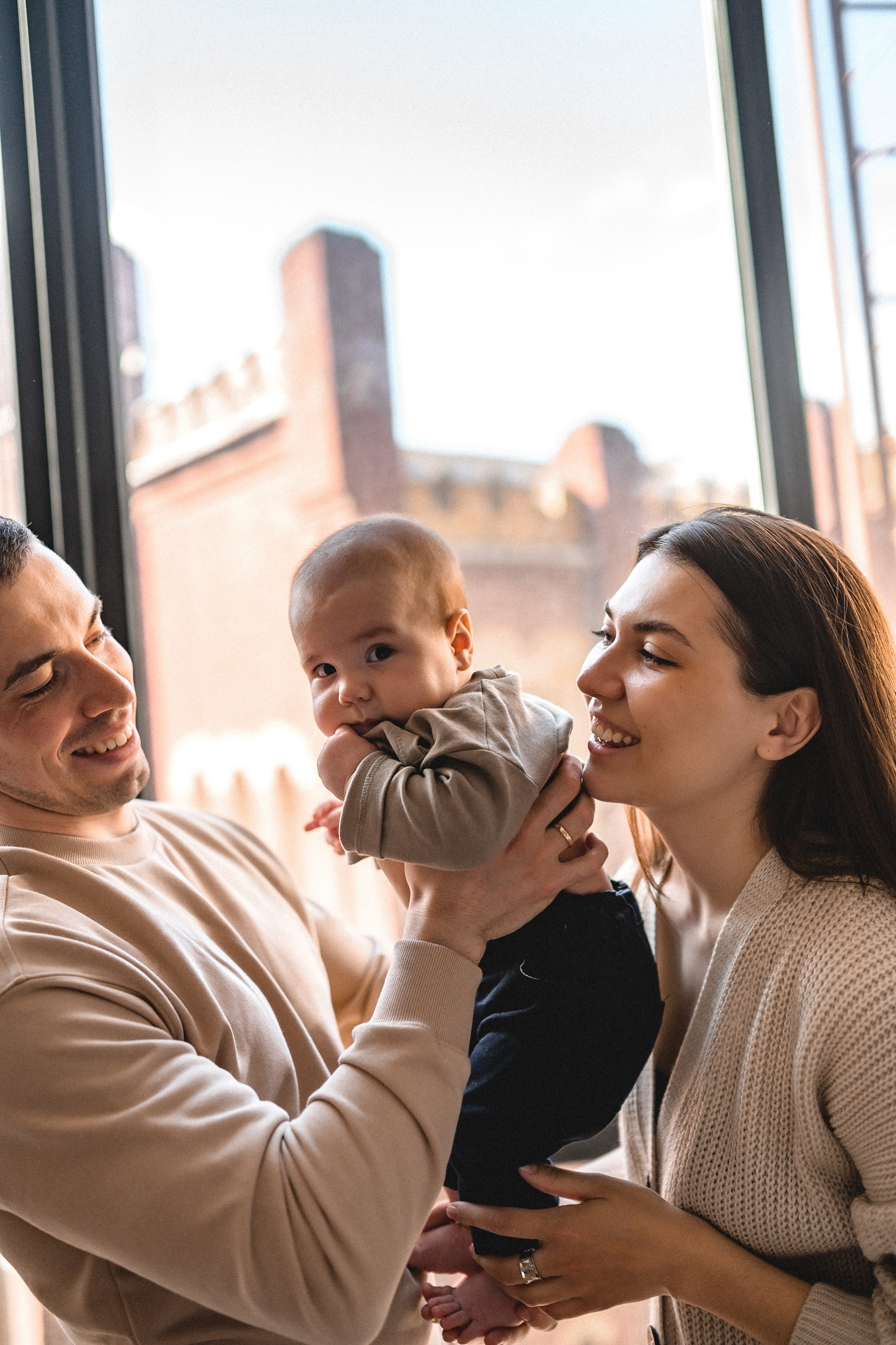 Вова, Юля и Максим в студии Москва. Семейный и свадебный lifestyle-фотограф в Москве Мария Петрова