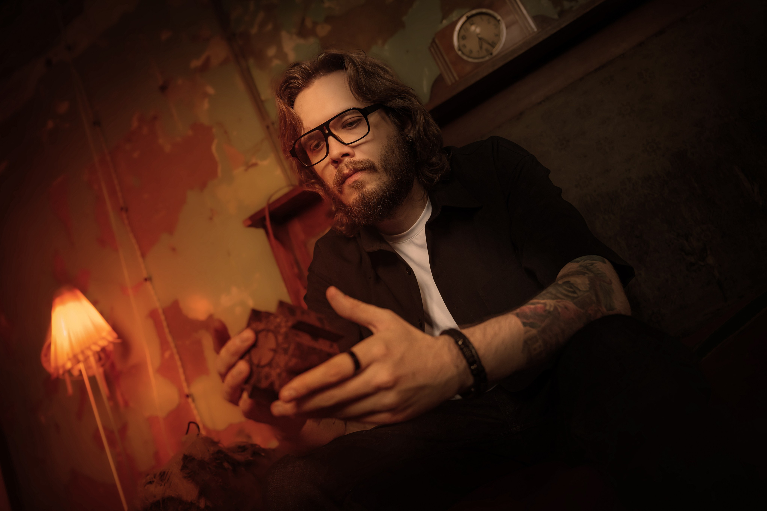 Мрак в неоновых лучах. Репортажный фотограф Анастасия Рубцова