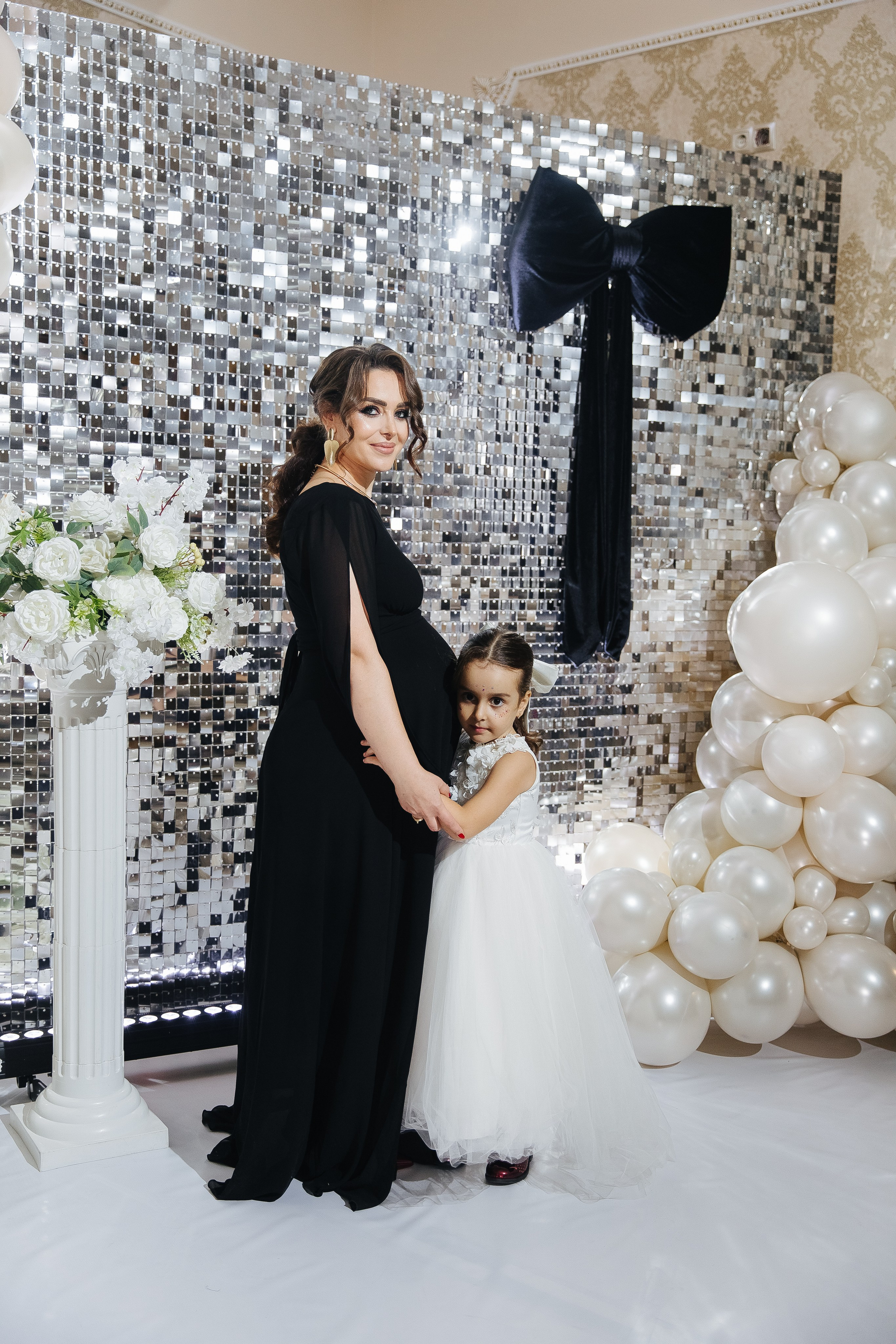 Ани и Назели. 35&5 День рождения, «Янтарь». Фотограф в Красноярске Надежда Воскресенская